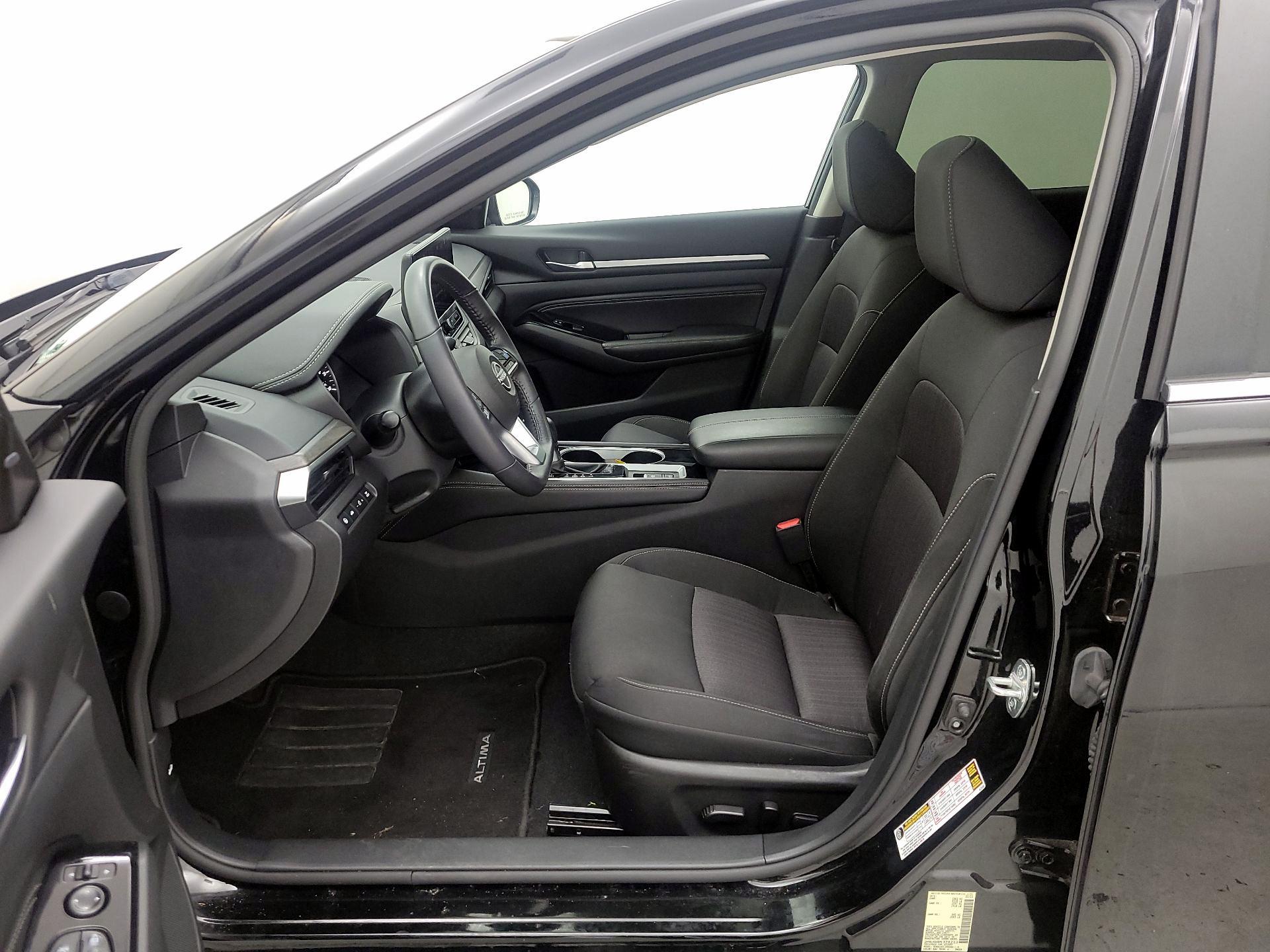 Thumbnail: 2023 Nissan Altima - 11