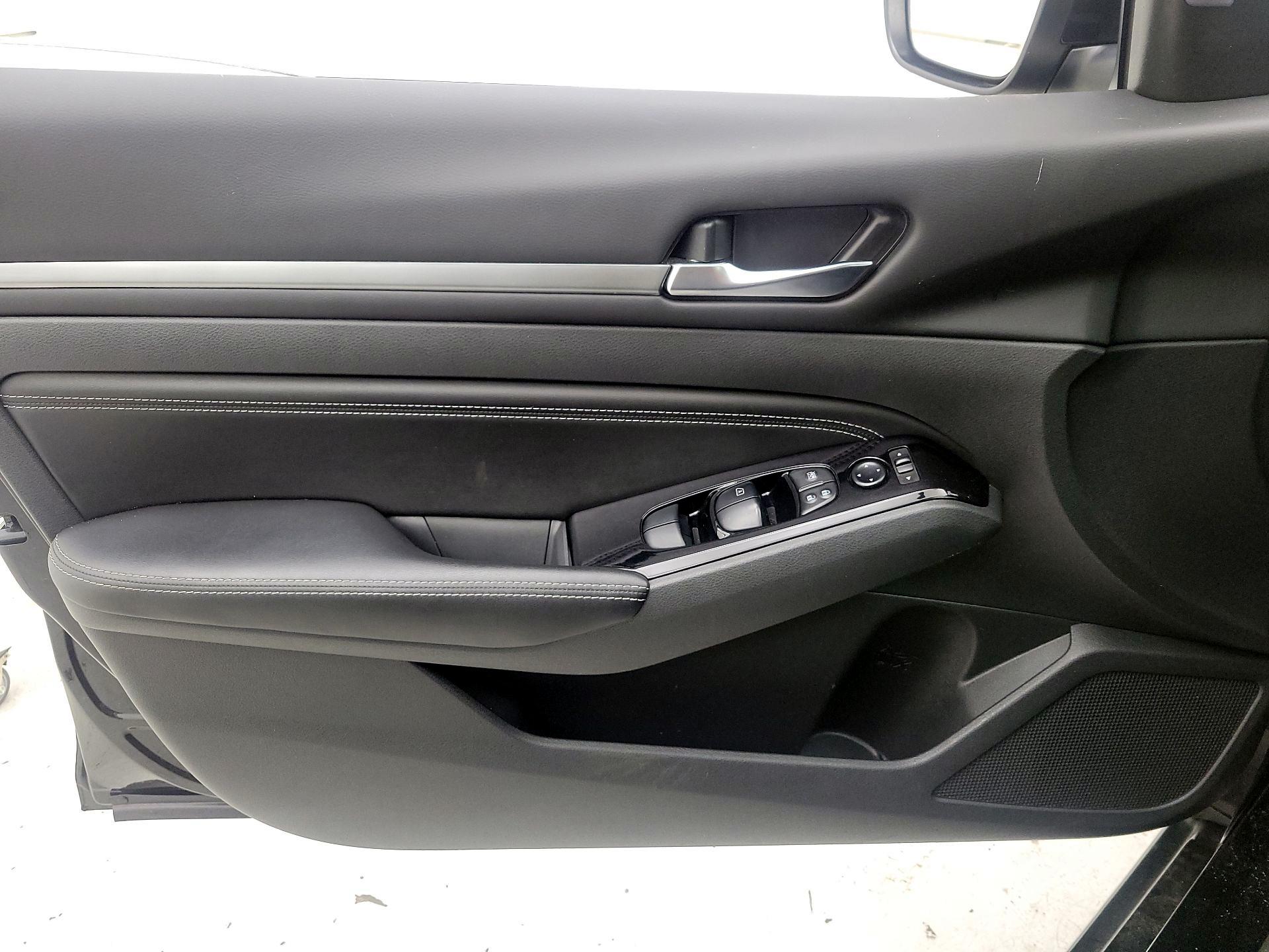 Thumbnail: 2023 Nissan Altima - 12