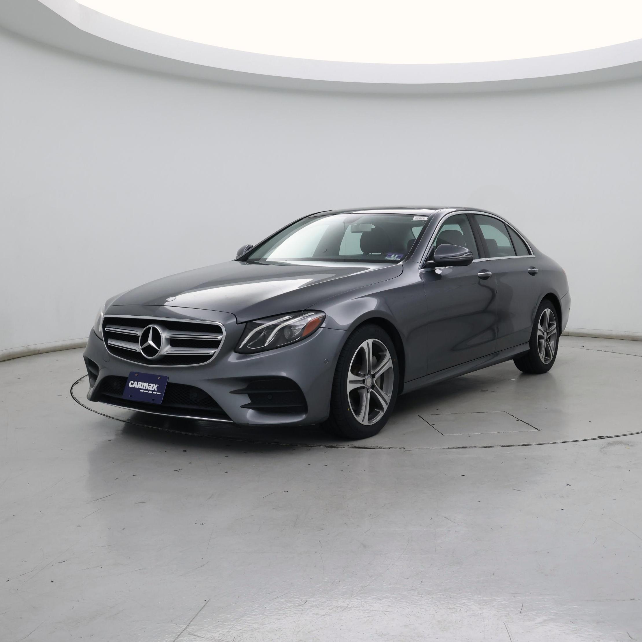 Thumbnail: 2017 Mercedes-Benz E-Class - 4