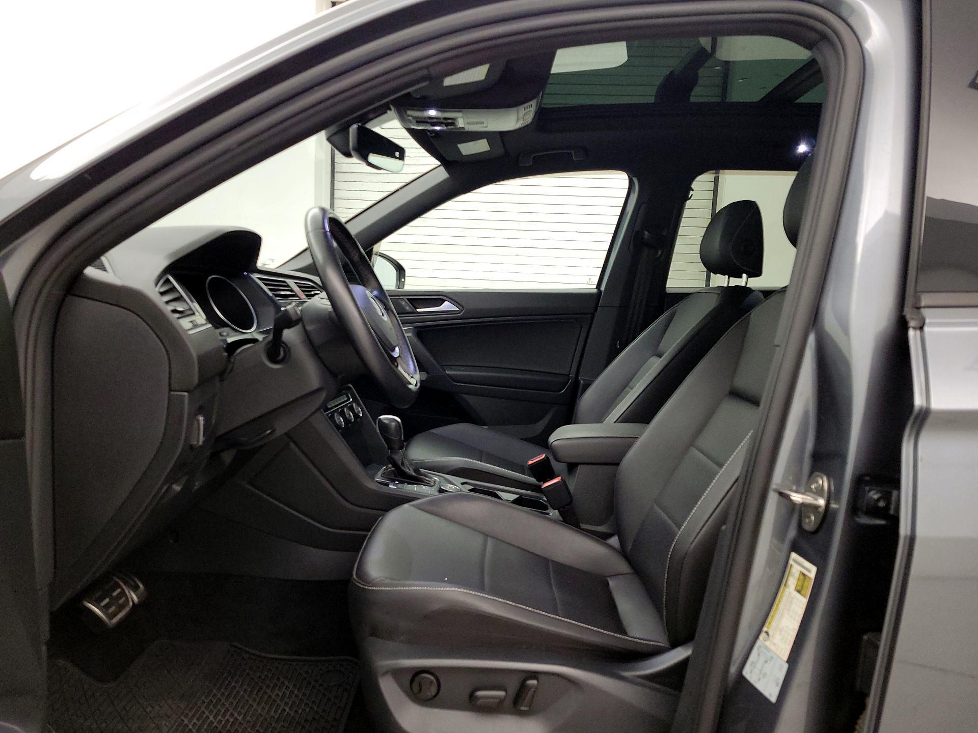 Thumbnail: 2021 Volkswagen Tiguan - 11