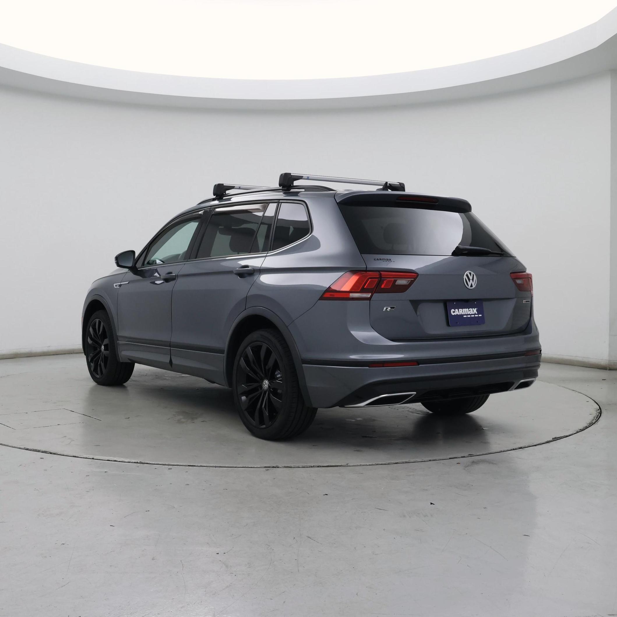 Thumbnail: 2021 Volkswagen Tiguan - 2