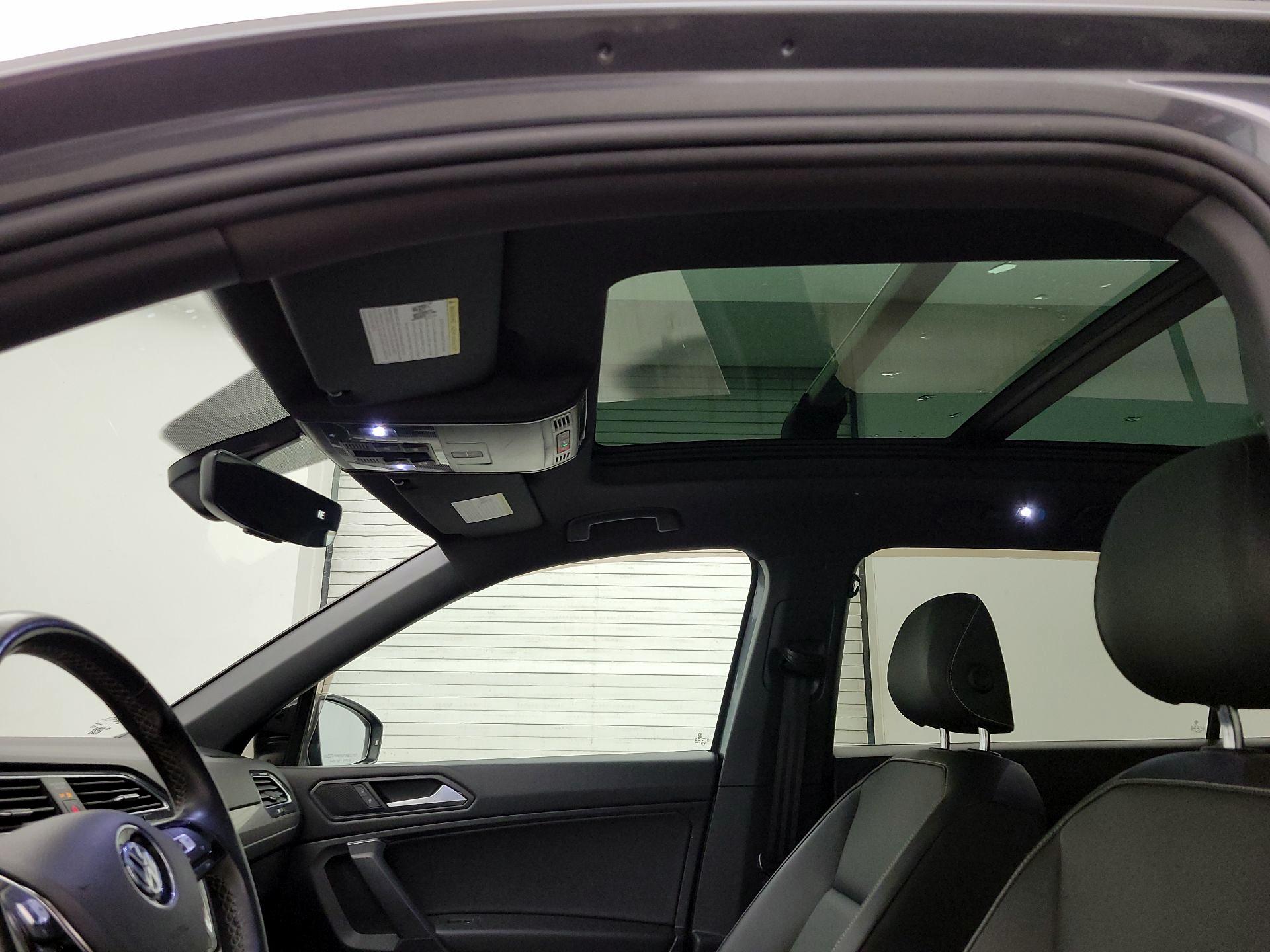 Thumbnail: 2021 Volkswagen Tiguan - 19