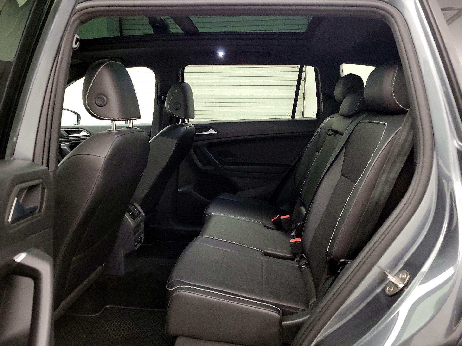 Thumbnail: 2021 Volkswagen Tiguan - 20