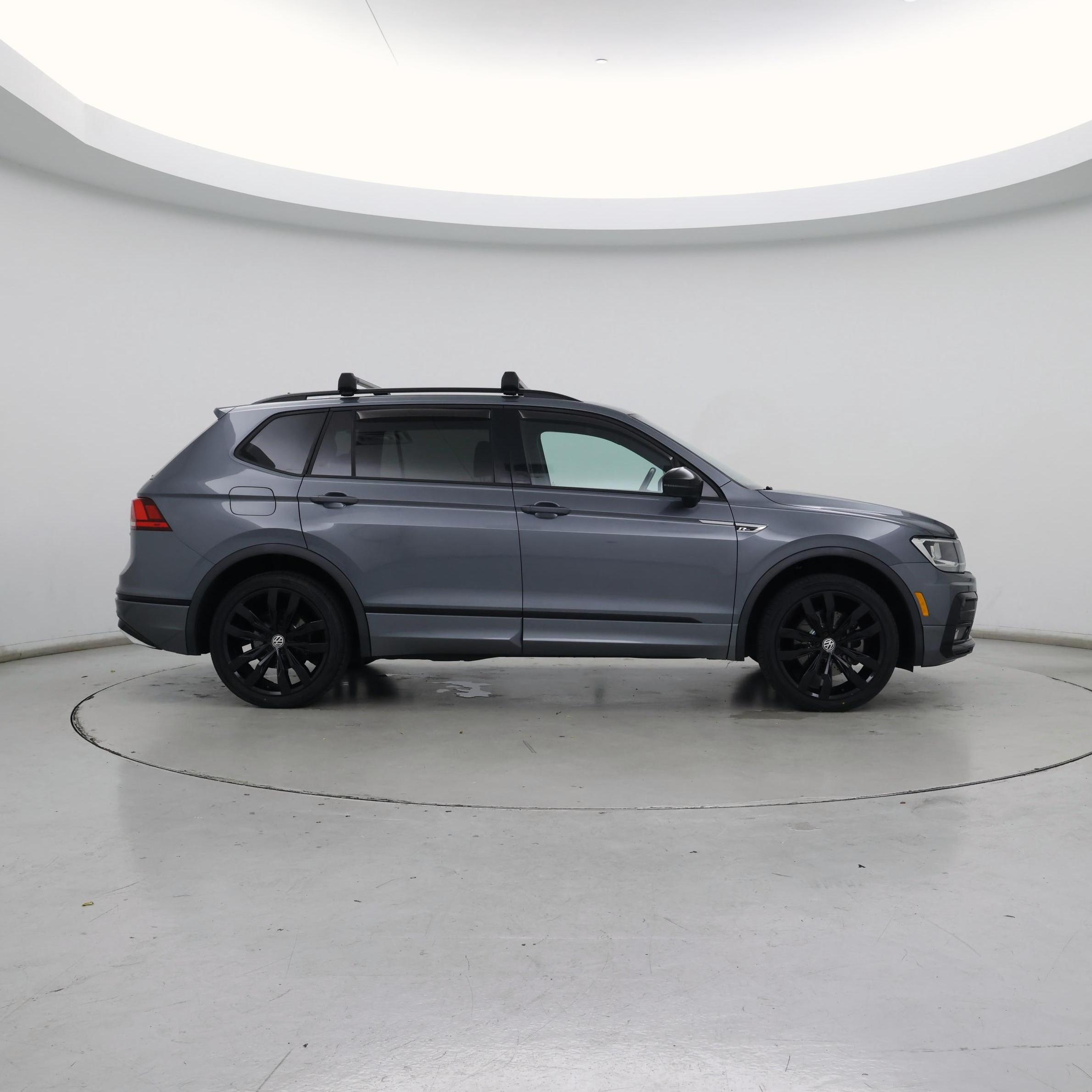 Thumbnail: 2021 Volkswagen Tiguan - 7