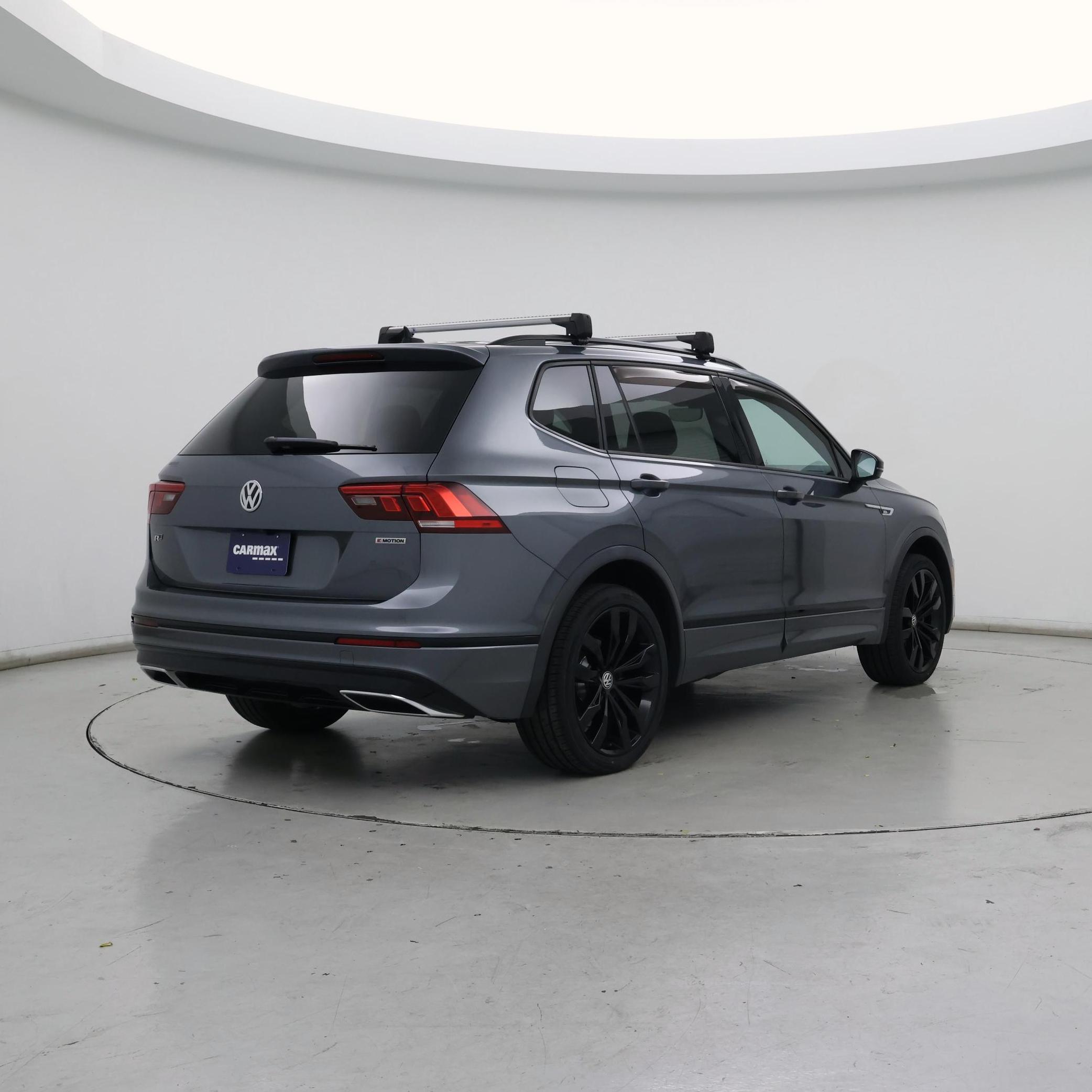 Thumbnail: 2021 Volkswagen Tiguan - 8