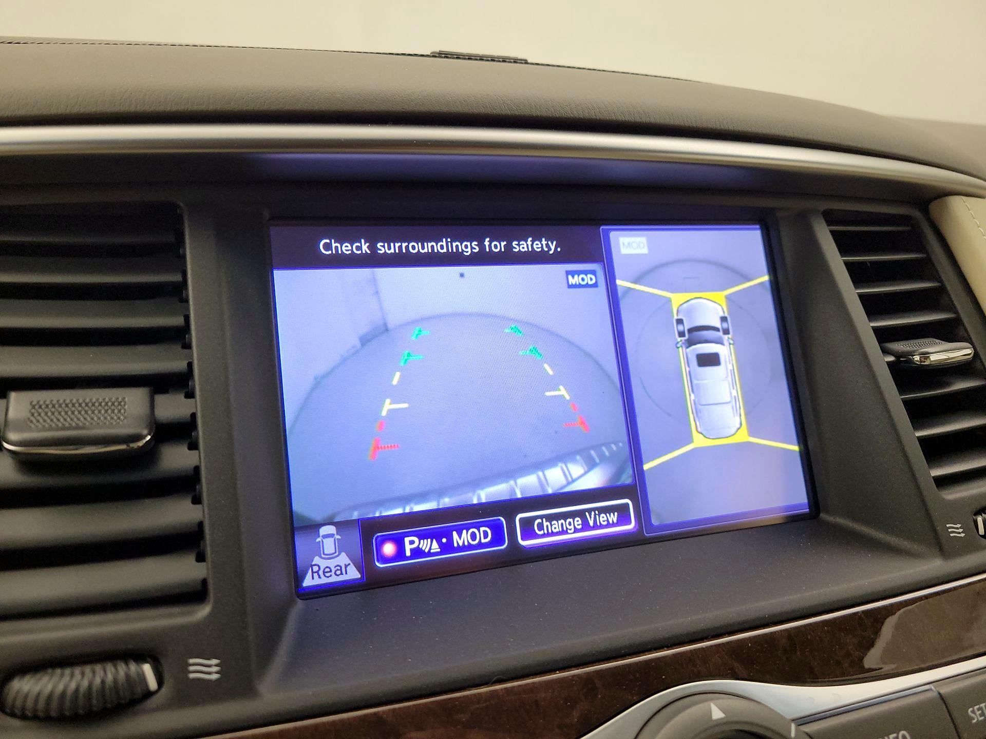 Thumbnail: 2015 INFINITI QX80 - 15