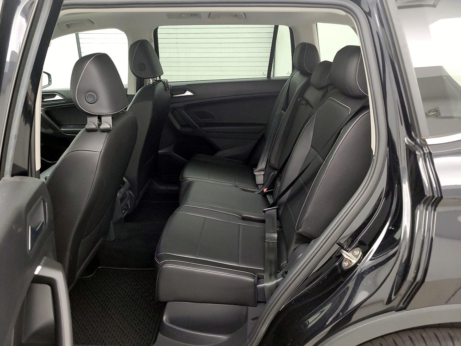 Thumbnail: 2021 Volkswagen Tiguan - 20