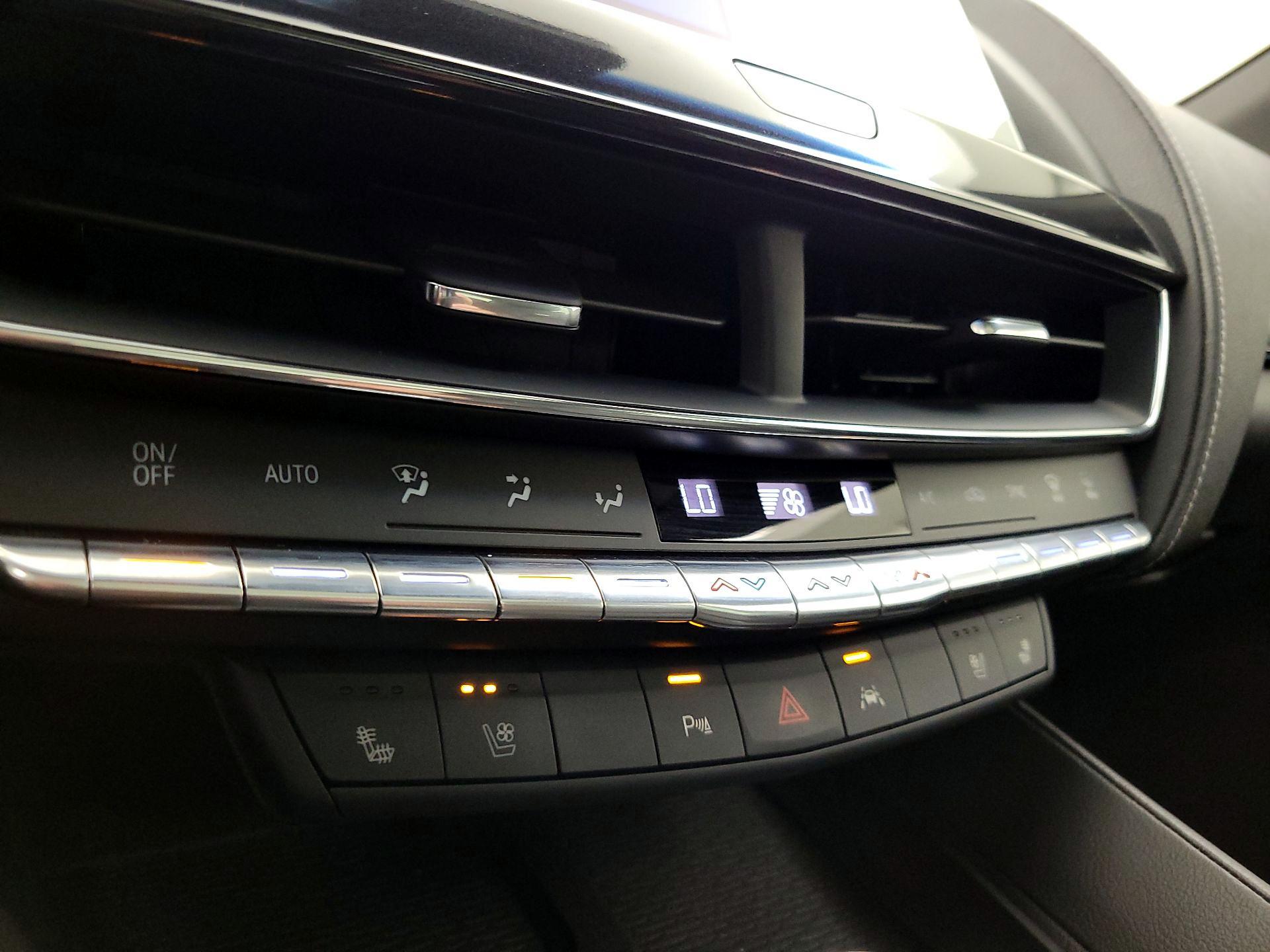 Thumbnail: 2023 Cadillac CT5 - 17