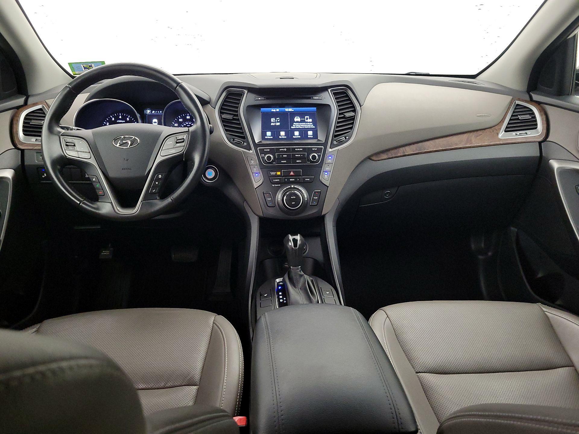 Thumbnail: 2017 Hyundai Santa Fe - 9