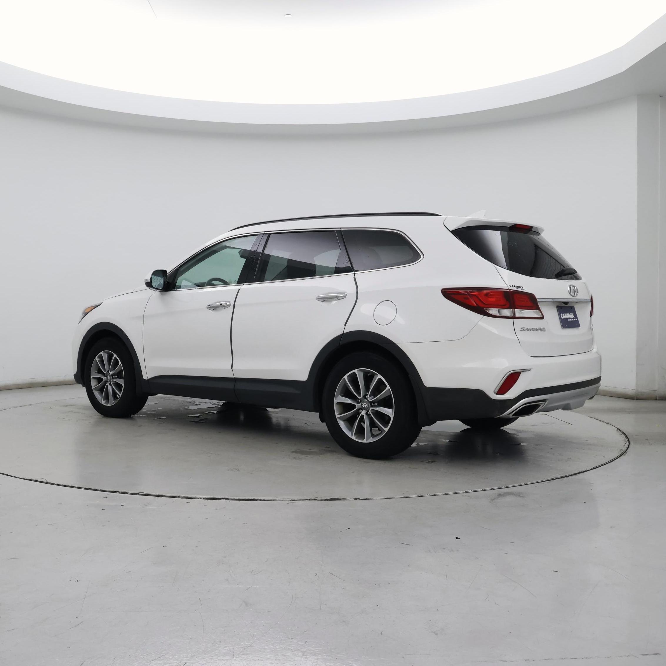 Thumbnail: 2017 Hyundai Santa Fe - 6