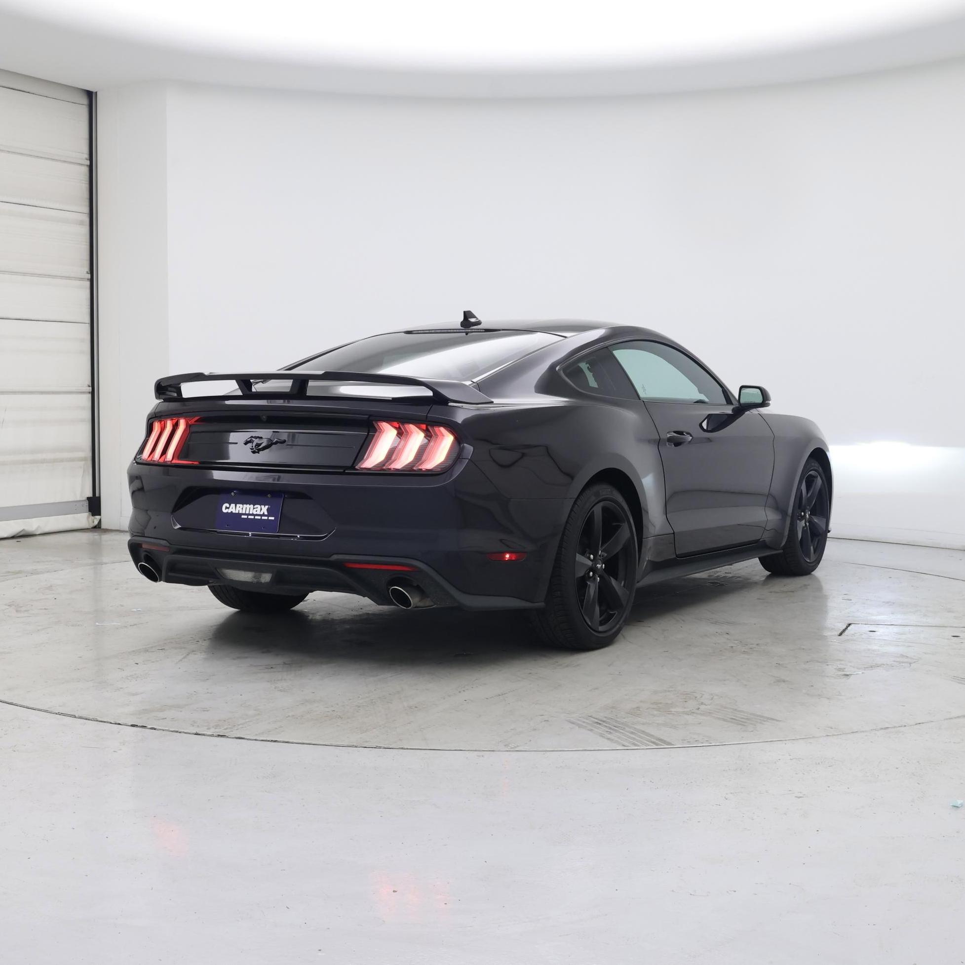 Thumbnail: 2022 Ford Mustang - 8