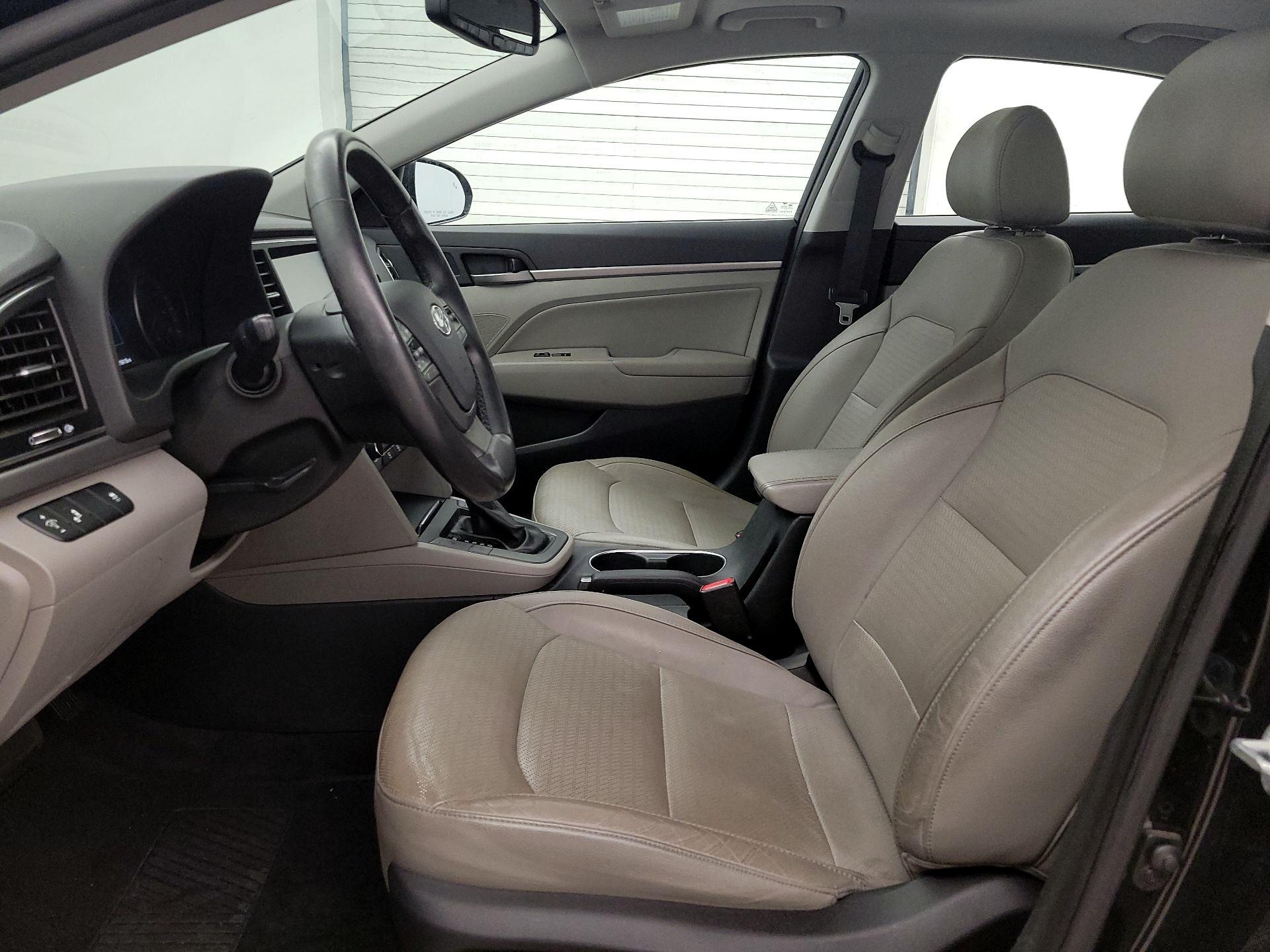 Thumbnail: 2017 Hyundai Elantra - 11