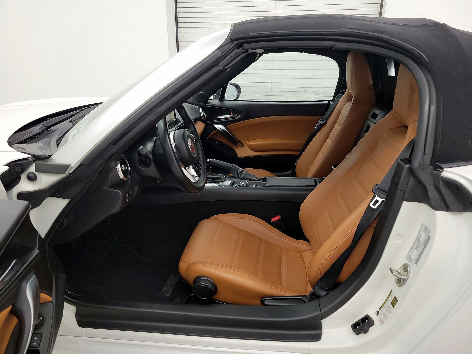 Thumbnail: 2020 Fiat 124 Spider - 11