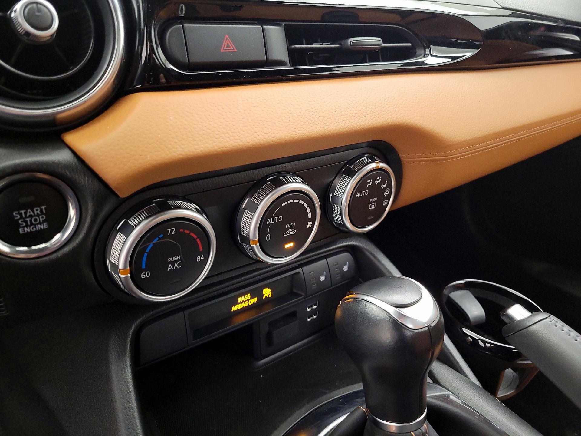 Thumbnail: 2020 Fiat 124 Spider - 17