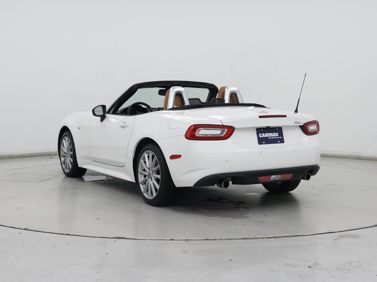 Image of 2020 Fiat 124 Spider Lusso