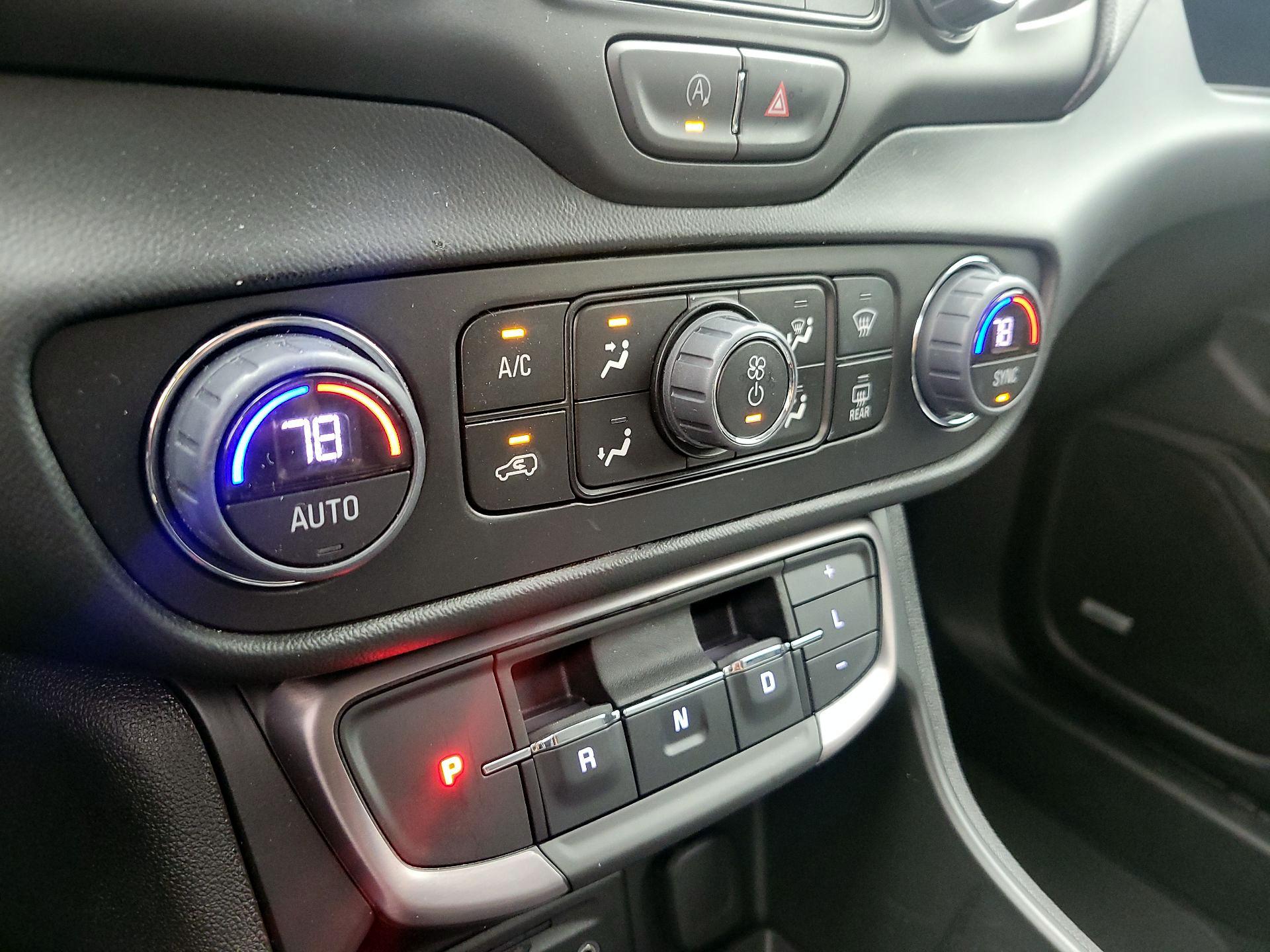 Thumbnail: 2022 GMC Terrain - 16