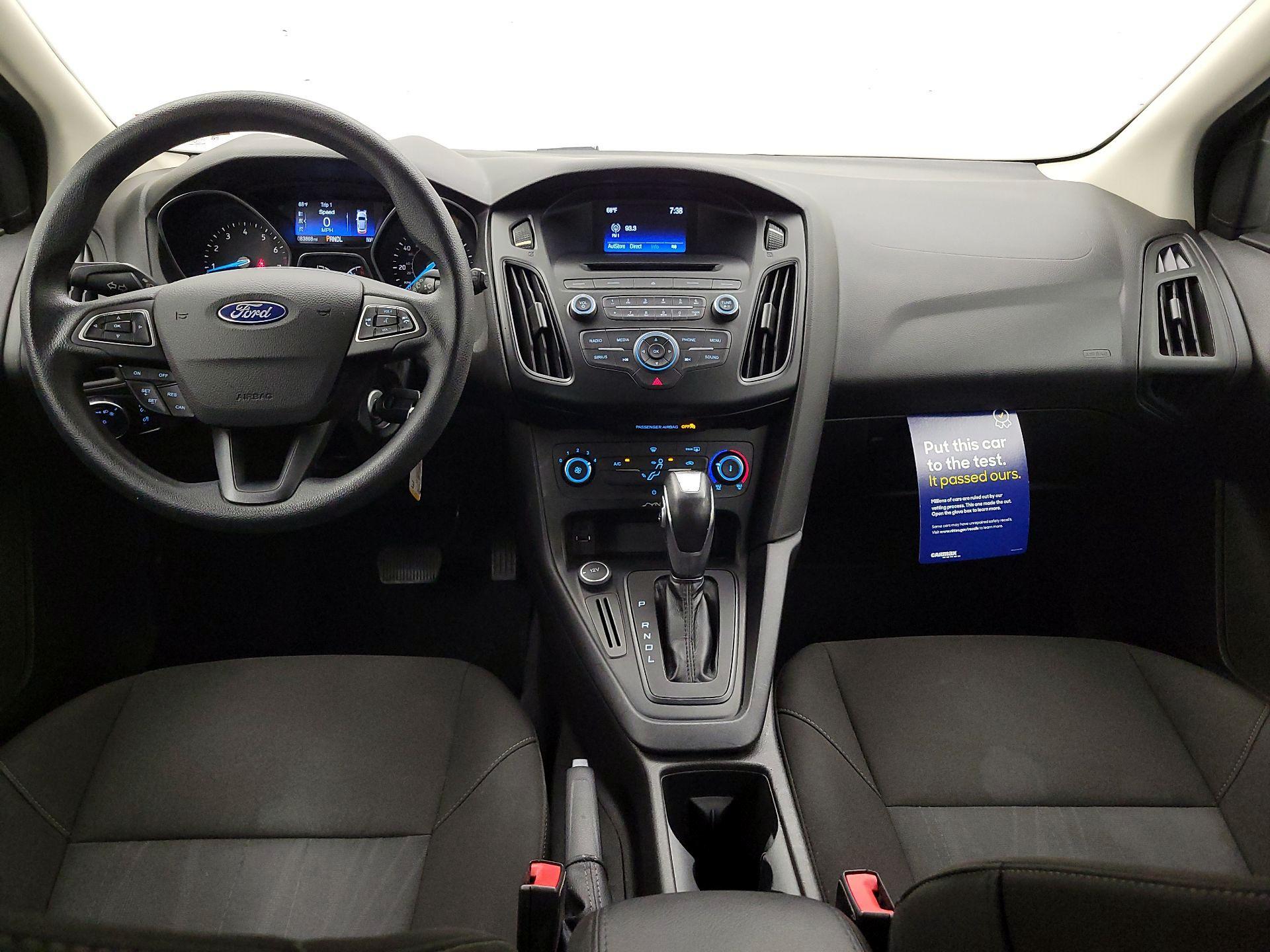 Thumbnail: 2015 Ford Focus - 9