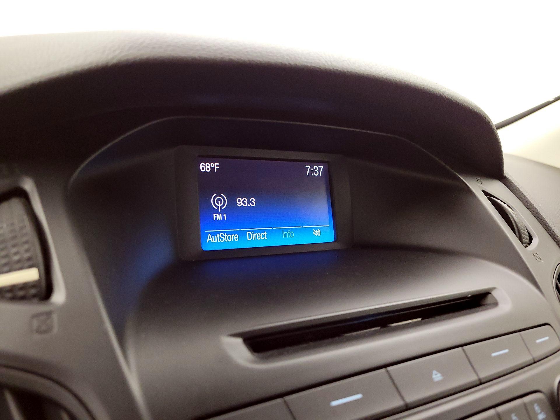 Thumbnail: 2015 Ford Focus - 15