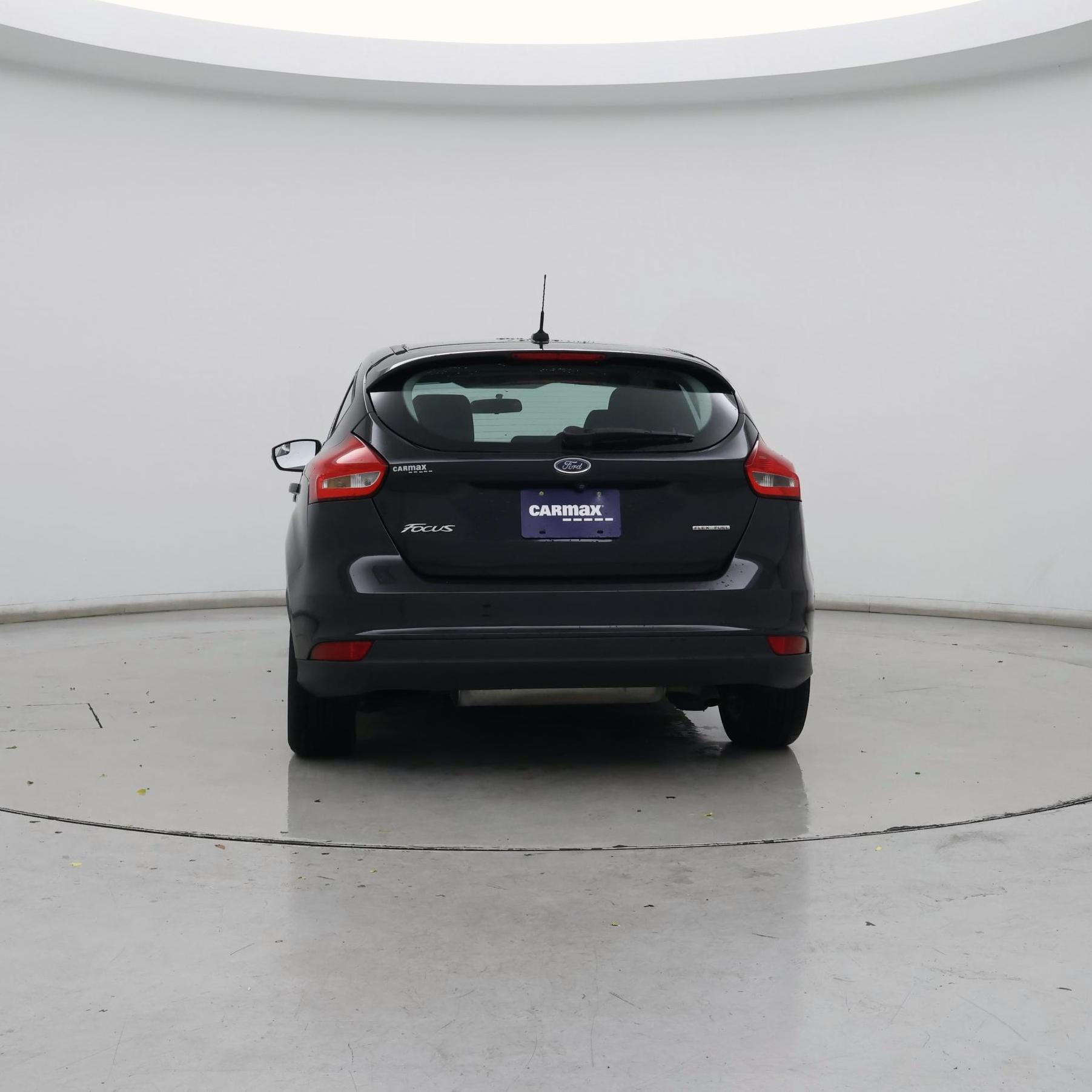 Thumbnail: 2015 Ford Focus - 6