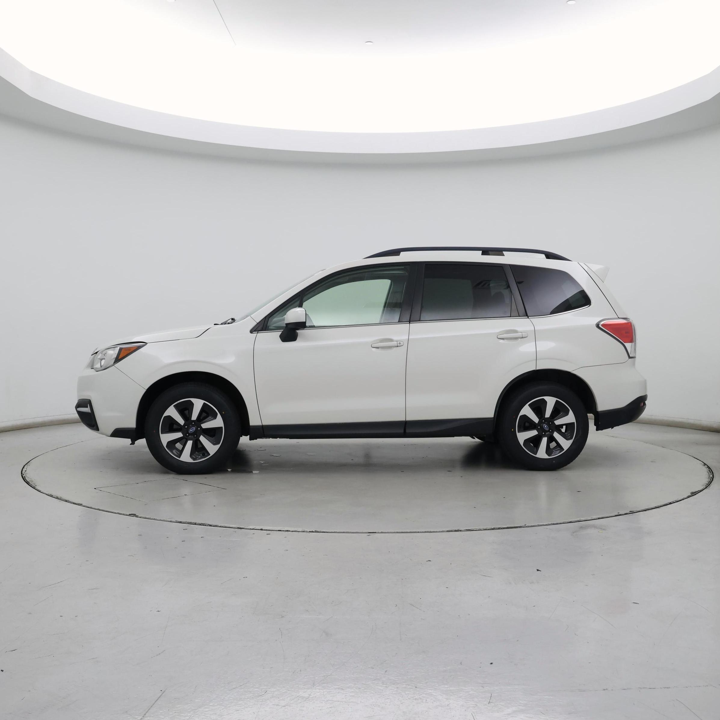 Thumbnail: 2017 Subaru Forester - 3