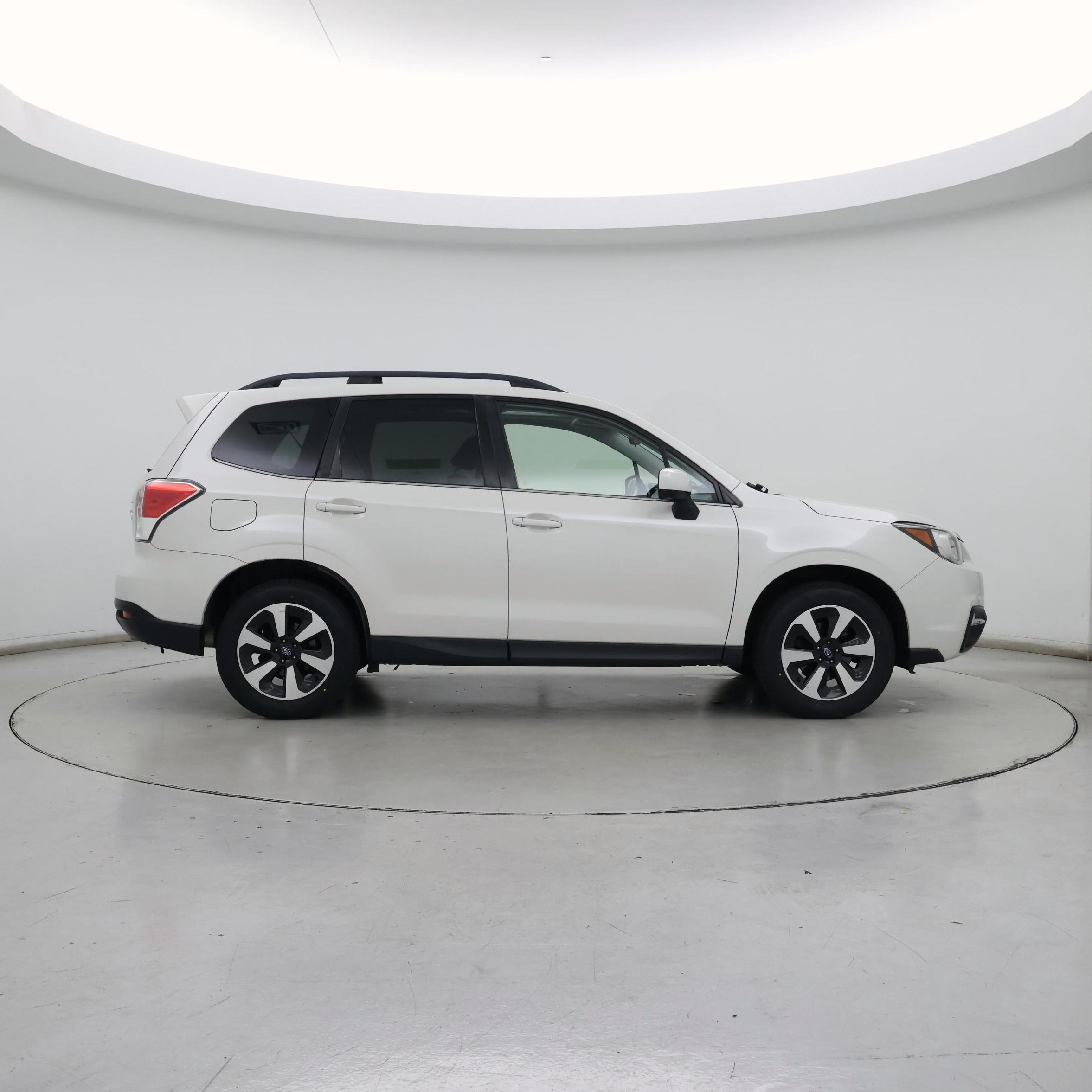 Thumbnail: 2017 Subaru Forester - 7