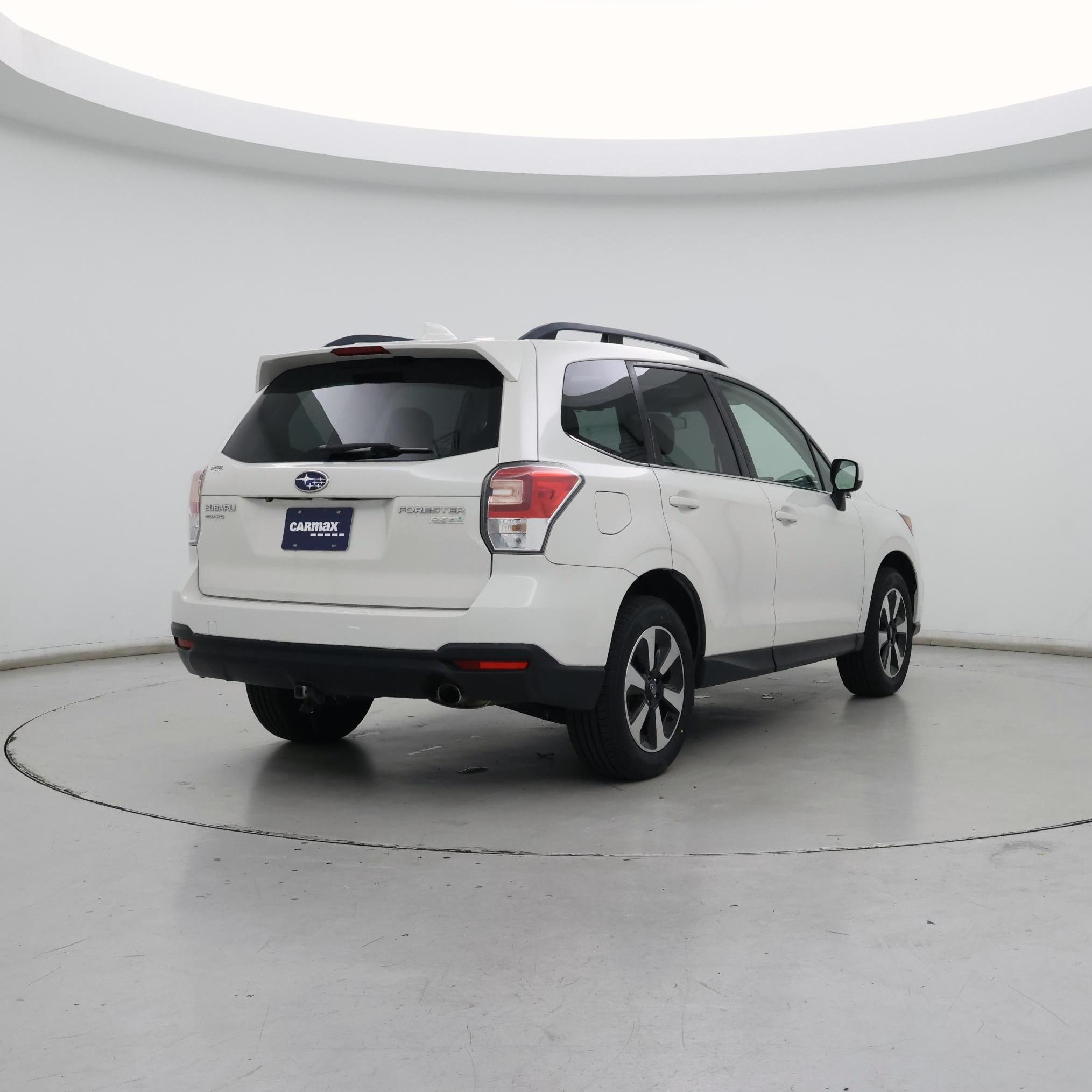 Thumbnail: 2017 Subaru Forester - 8