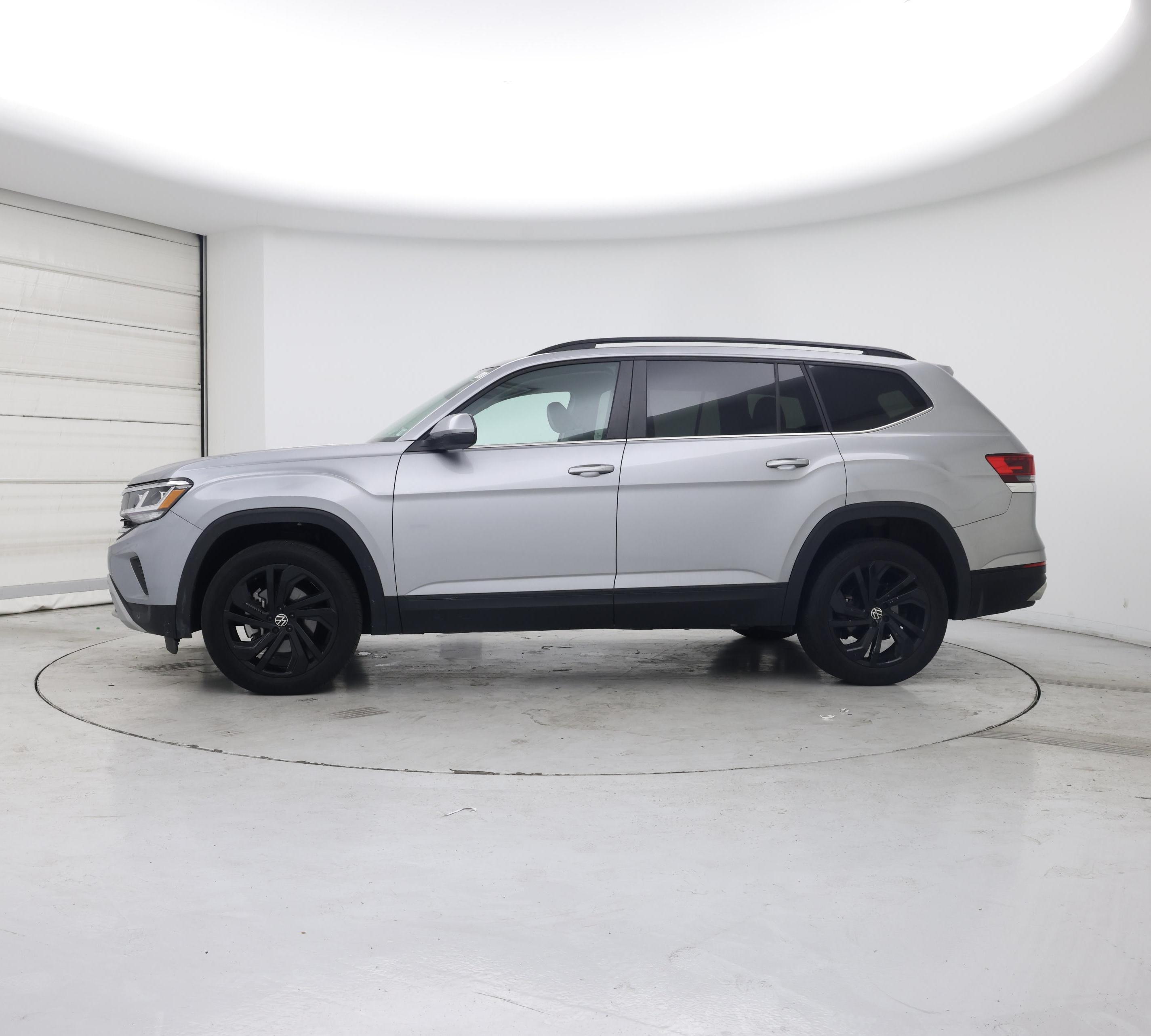 Thumbnail: 2022 Volkswagen Atlas - 3