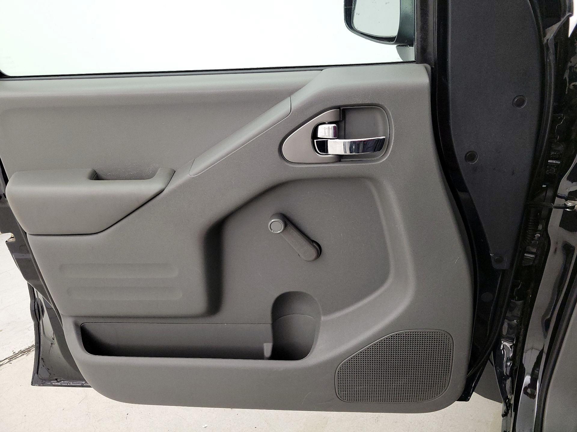 Thumbnail: 2019 Nissan Frontier - 12