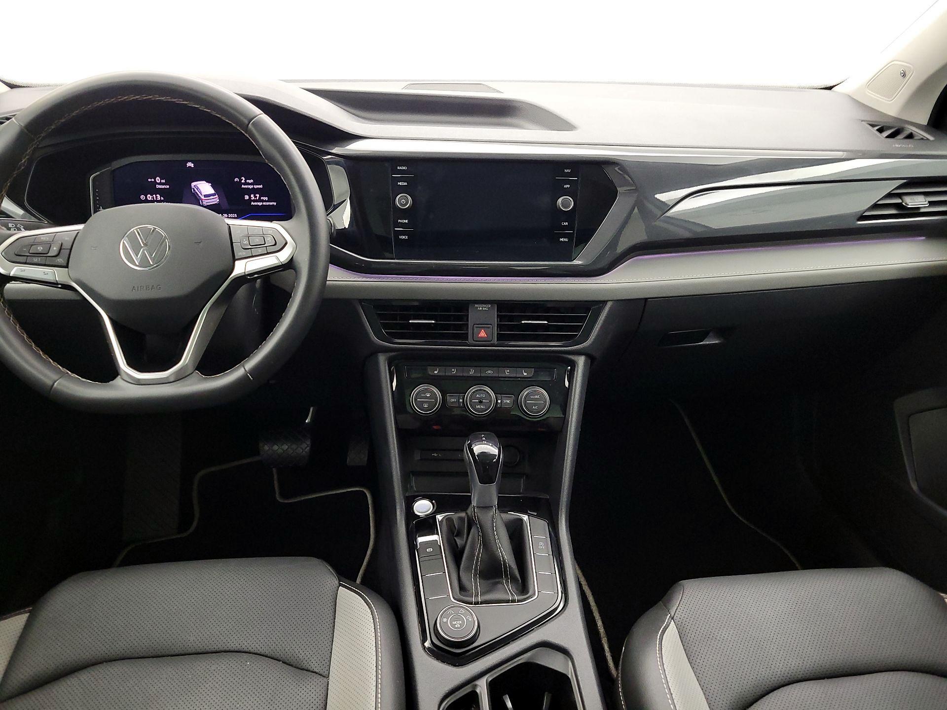 Thumbnail: 2023 Volkswagen Taos - 9