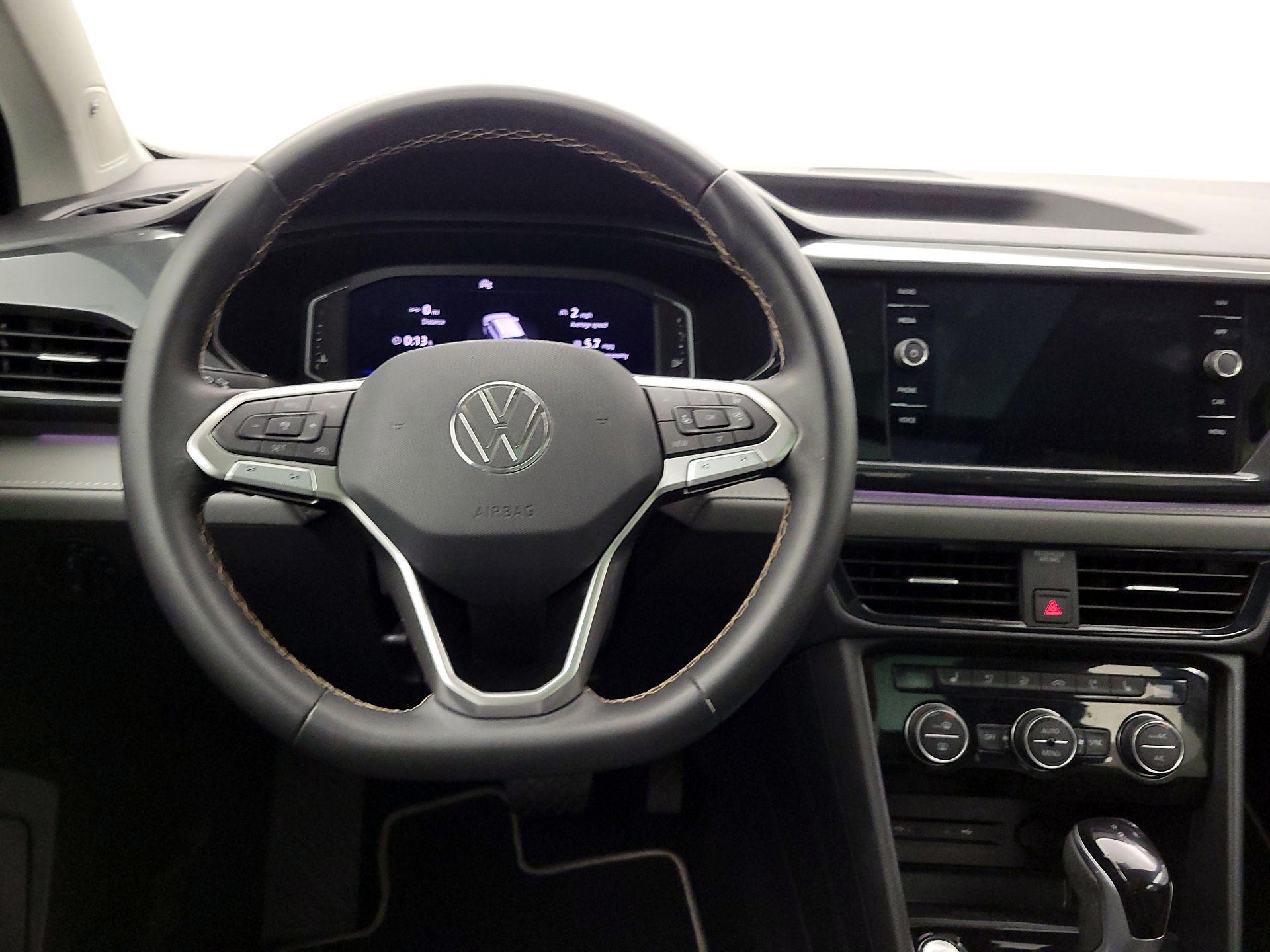 Thumbnail: 2023 Volkswagen Taos - 10