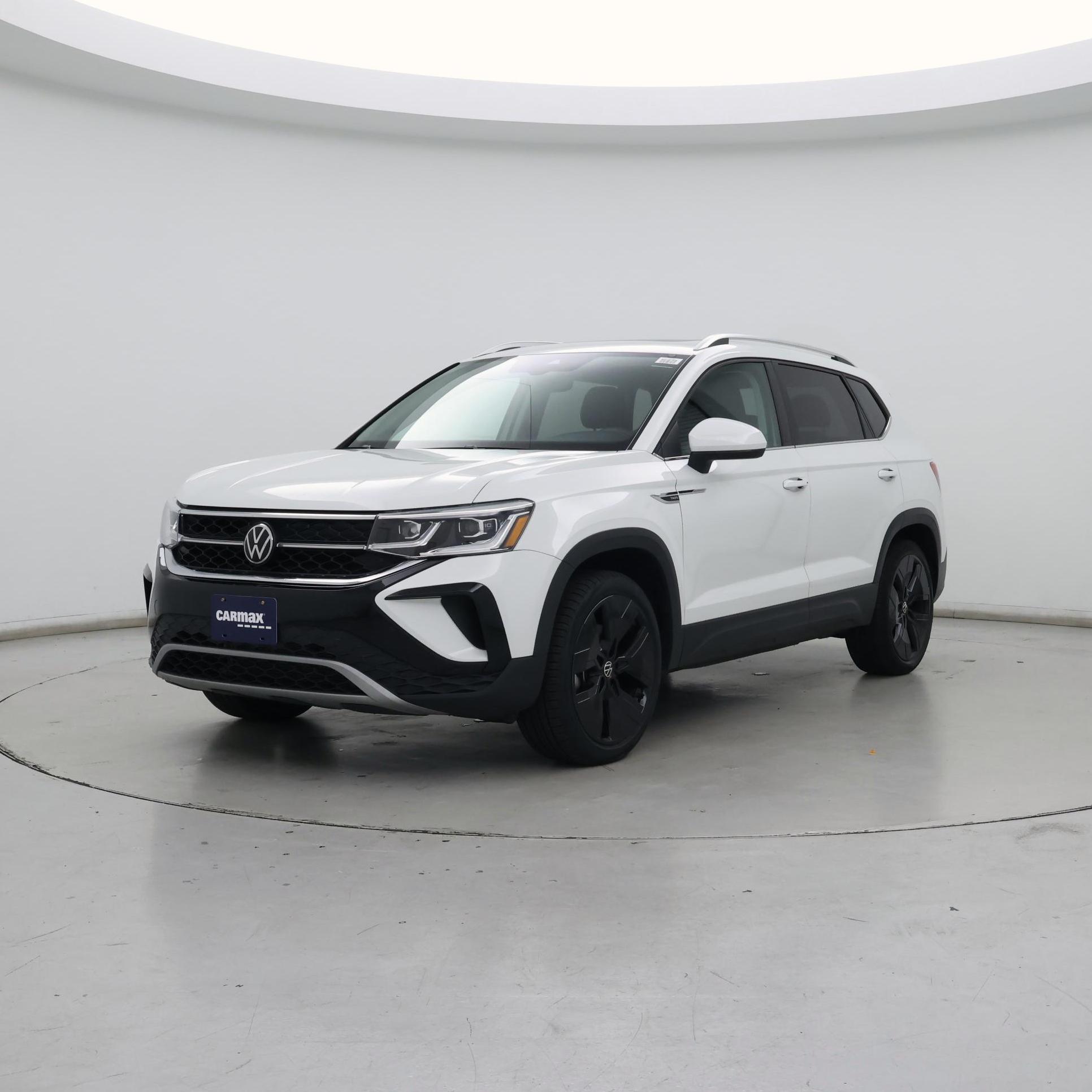 Thumbnail: 2023 Volkswagen Taos - 4