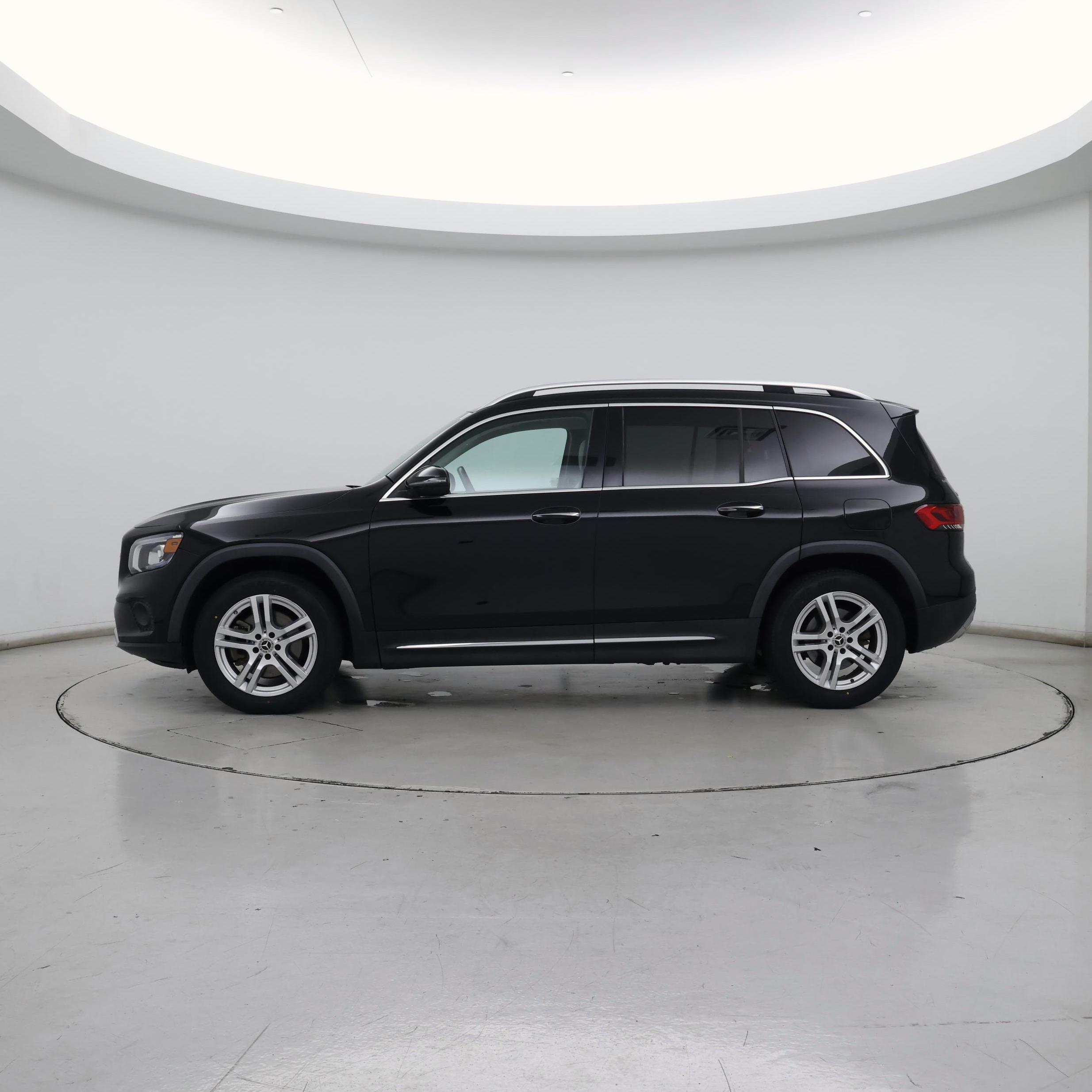 Thumbnail: 2022 Mercedes-Benz GLB - 3