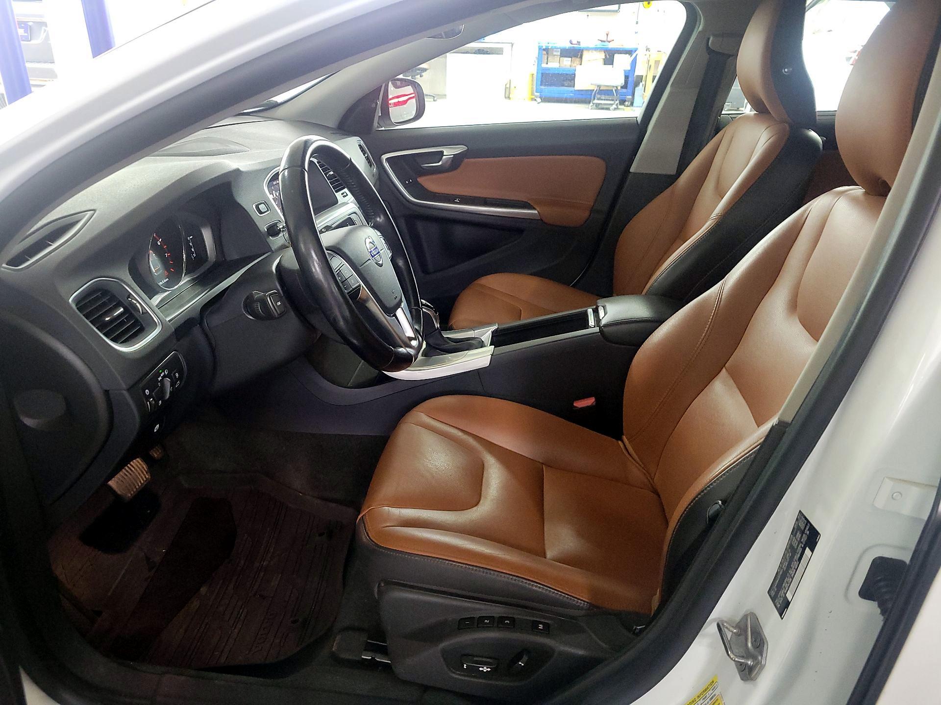Thumbnail: 2018 Volvo S60 - 11