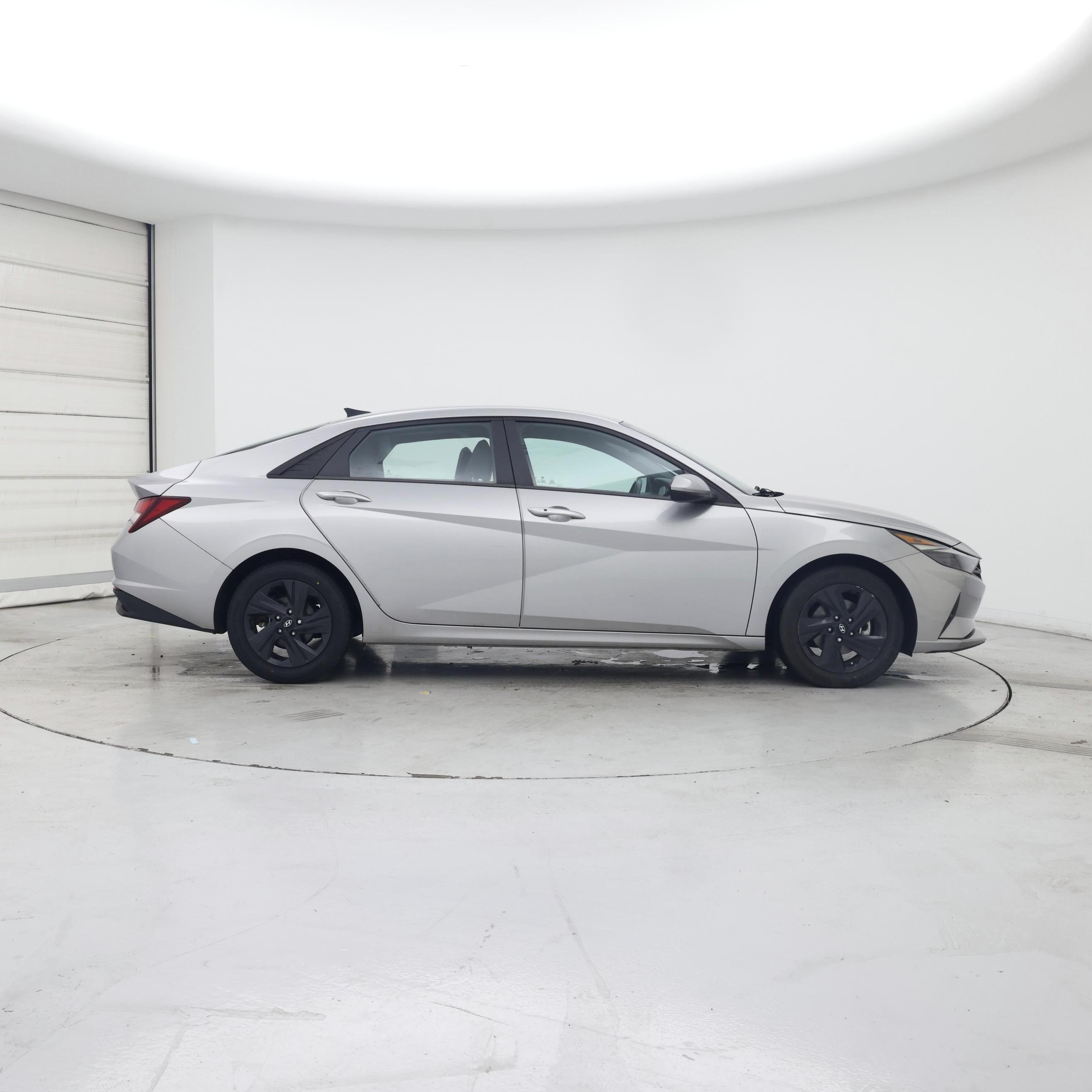 Thumbnail: 2022 Hyundai Elantra - 7