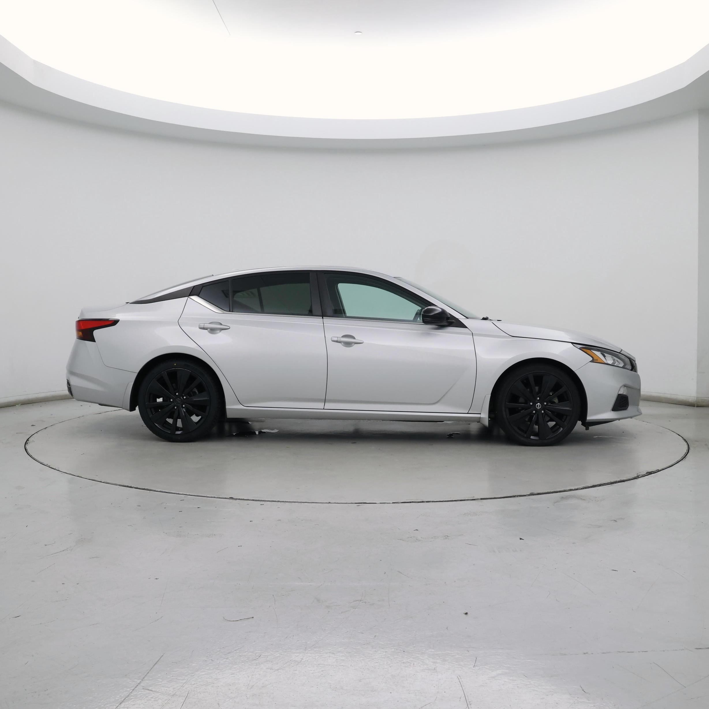 Thumbnail: 2019 Nissan Altima - 7
