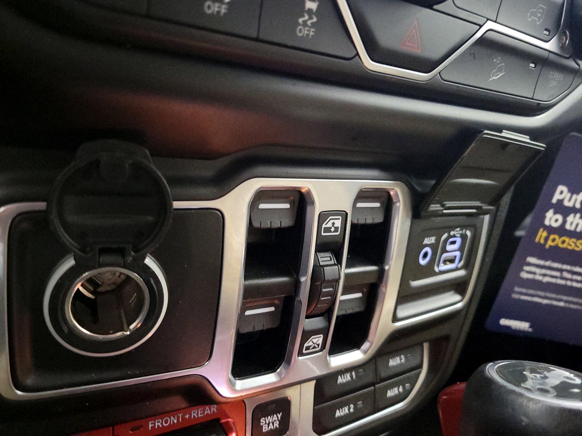 Thumbnail: 2018 Jeep Wrangler - 18
