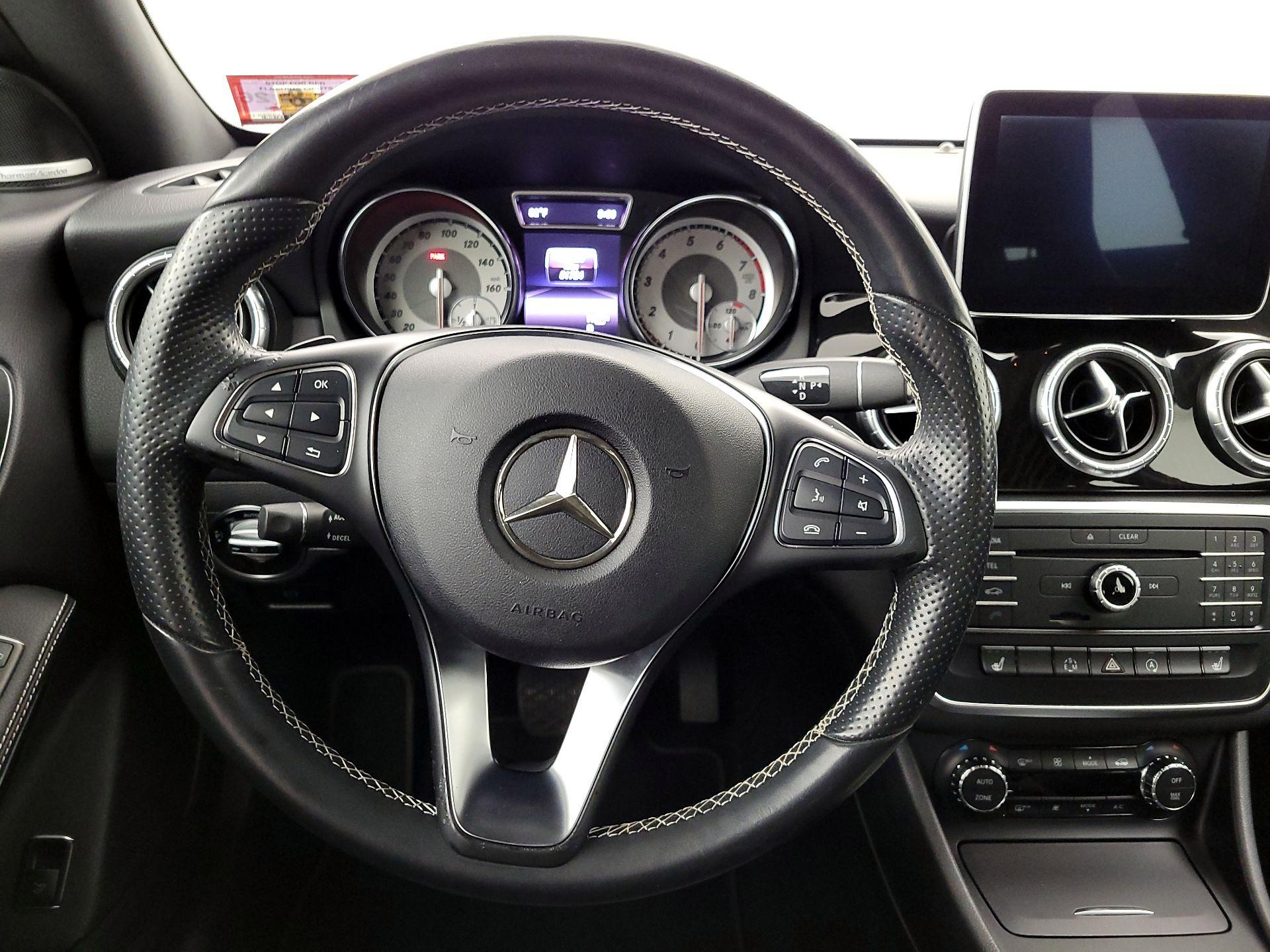 Thumbnail: 2015 Mercedes-Benz CLA - 10