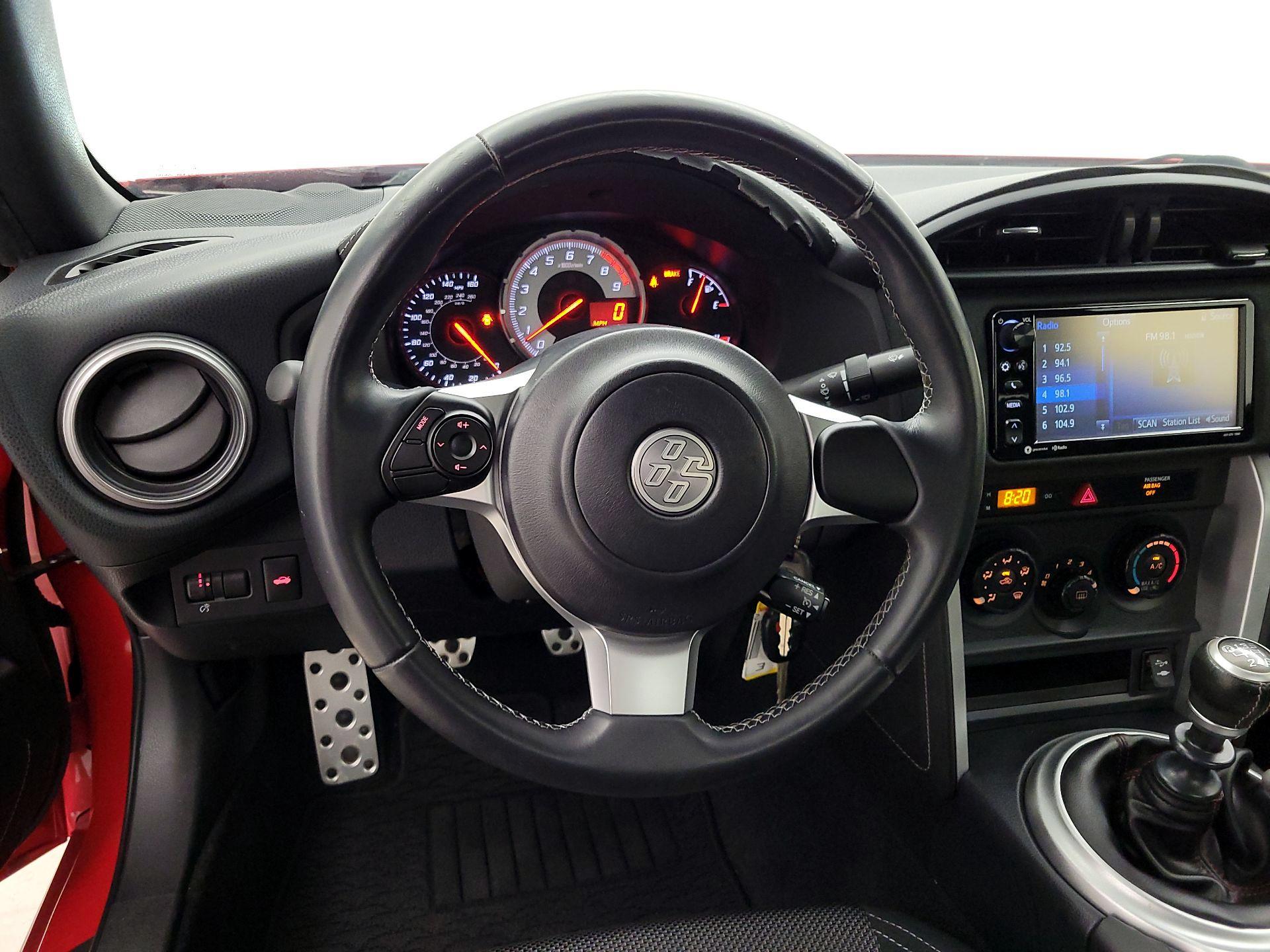 Thumbnail: 2017 Toyota 86 - 10