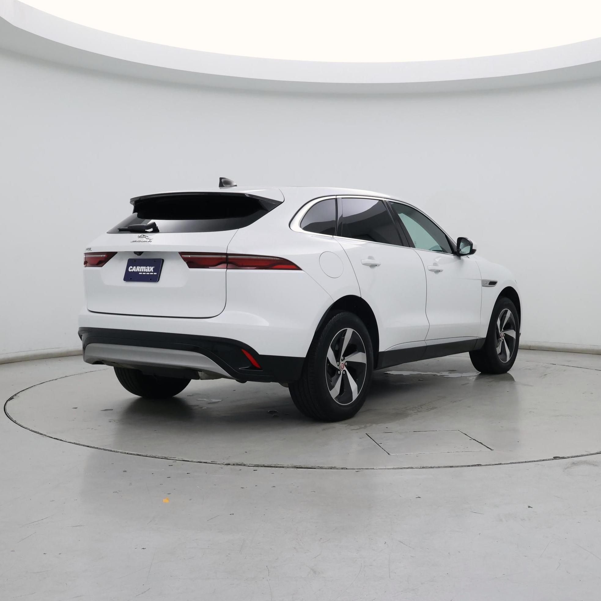 Thumbnail: 2023 Jaguar F-Pace - 8