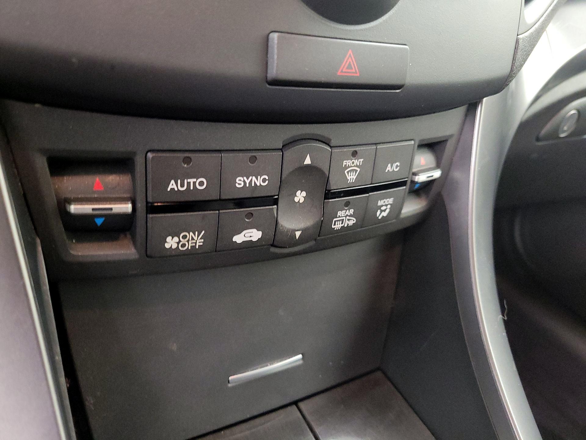 Thumbnail: 2014 Acura TSX - 15