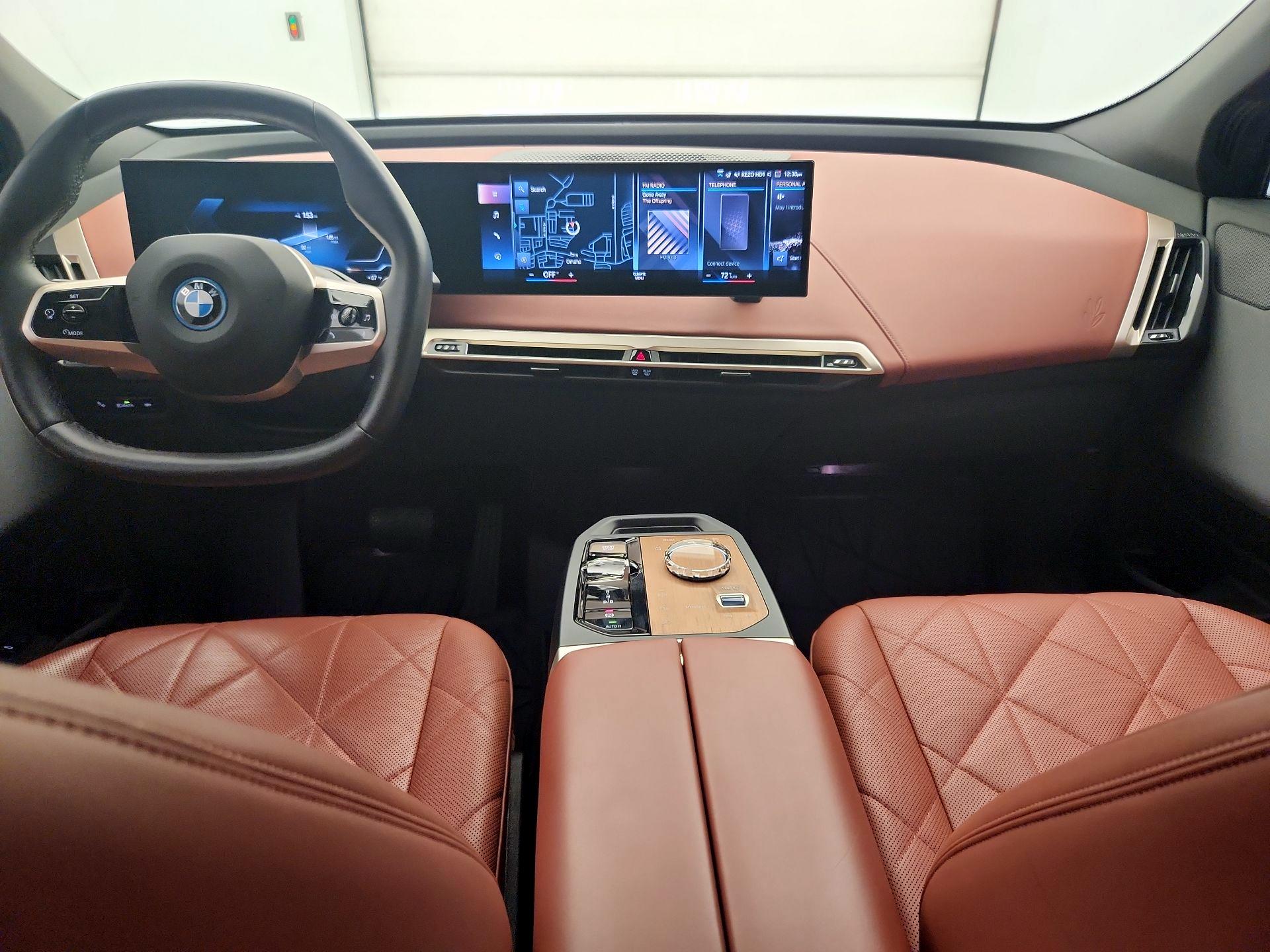 Thumbnail: 2022 BMW iX - 9