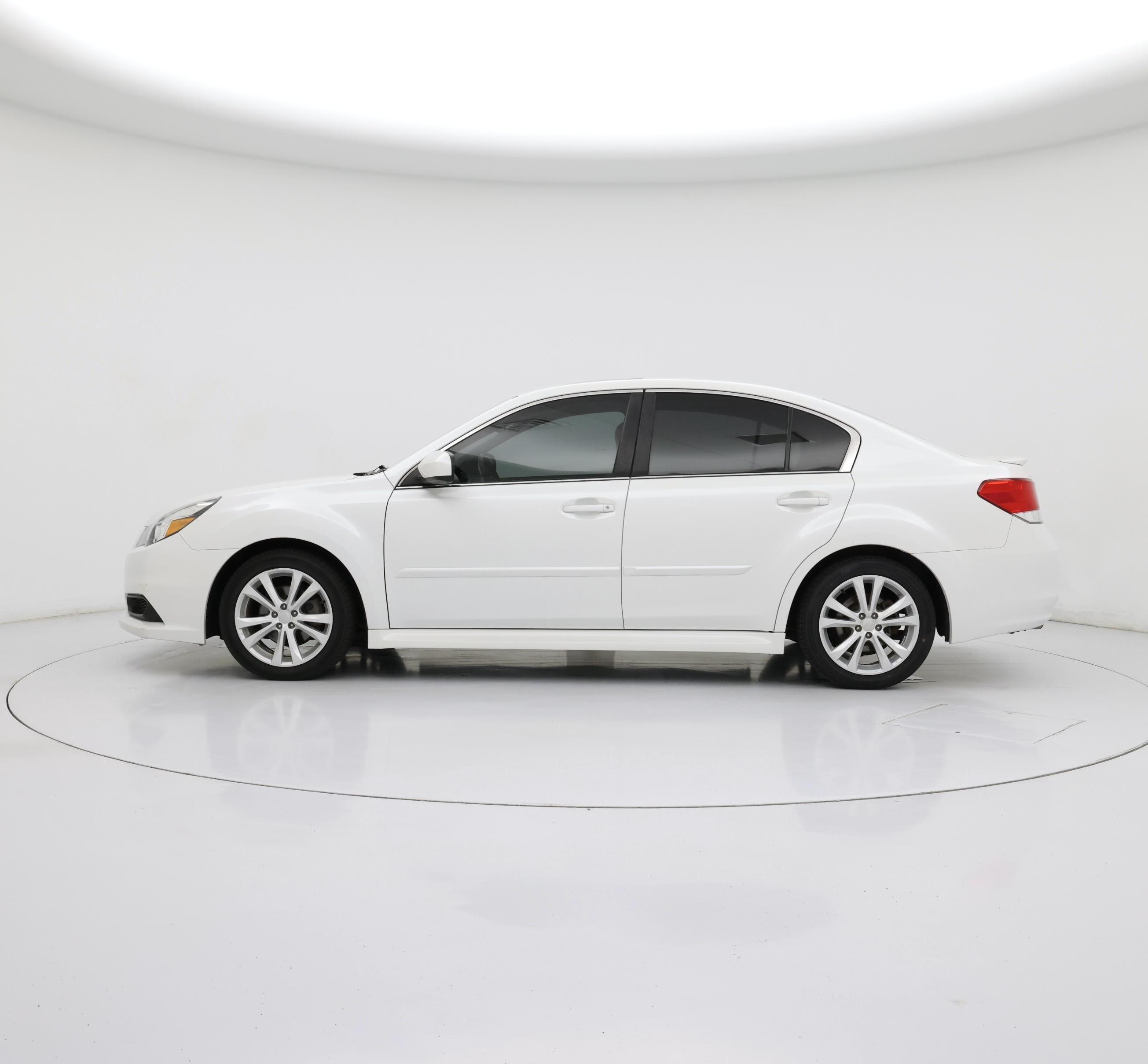Thumbnail: 2013 Subaru Legacy - 3