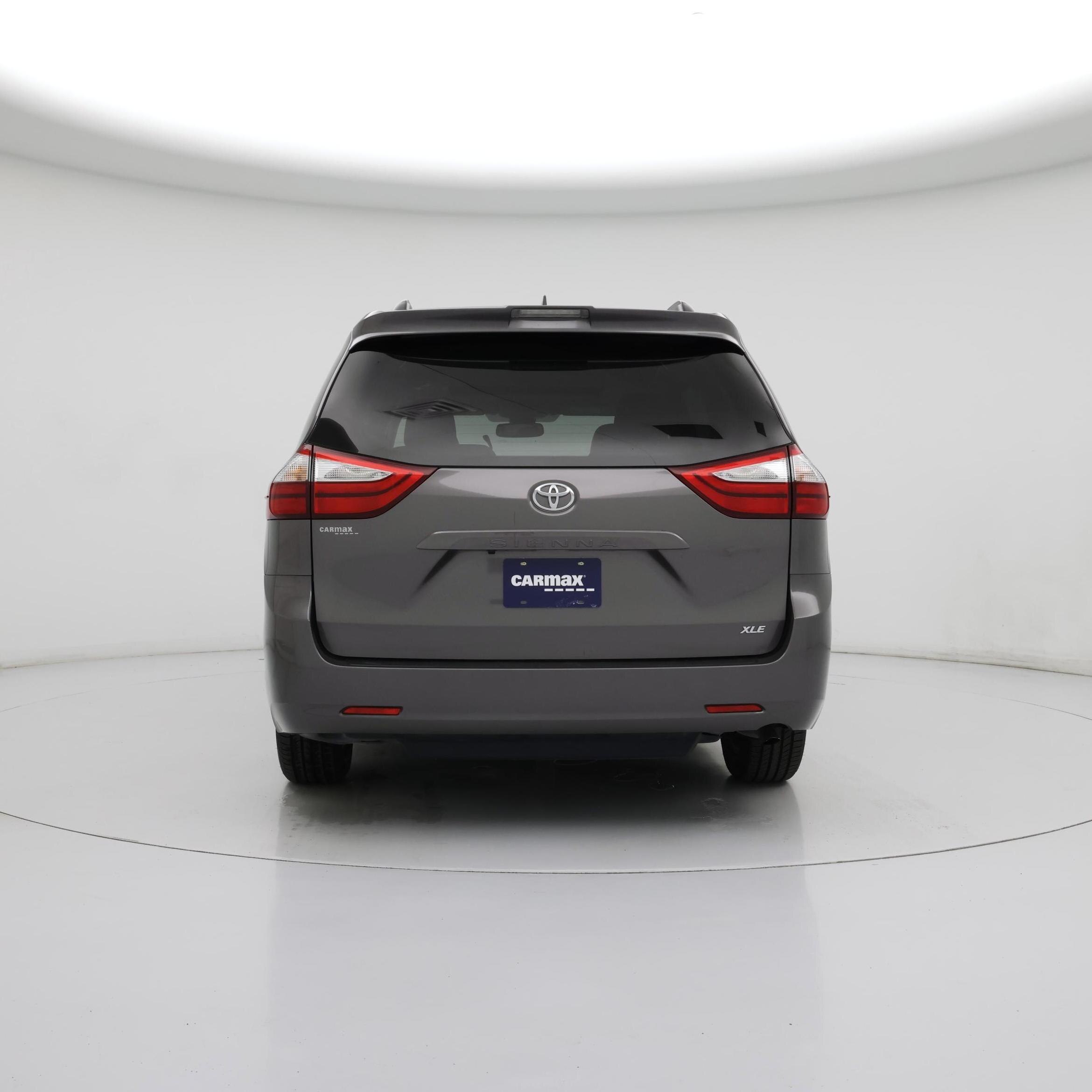 Thumbnail: 2019 Toyota Sienna - 6