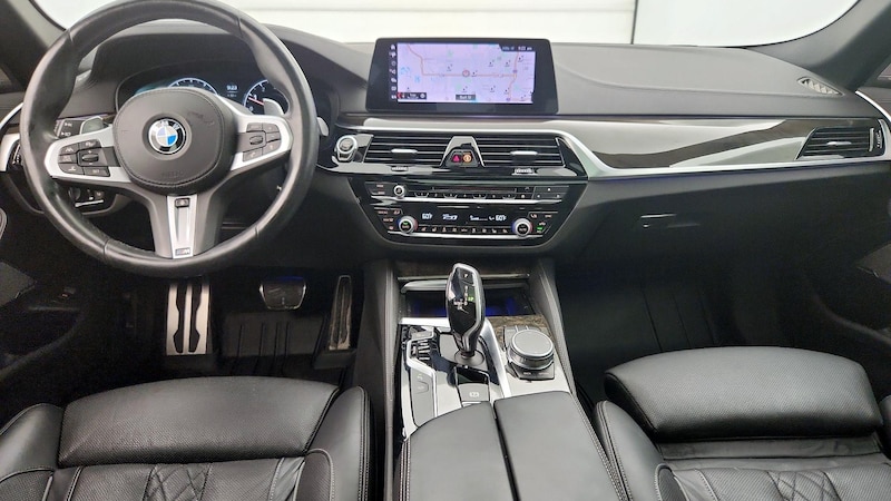 2019 BMW 5 Series M550i xDrive 9