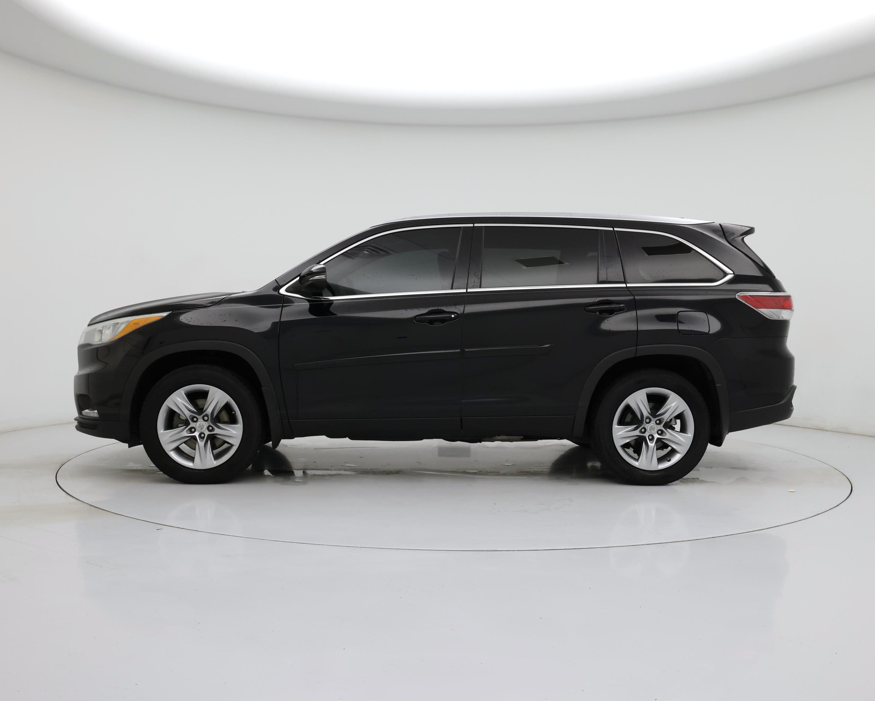 Thumbnail: 2015 Toyota Highlander - 3