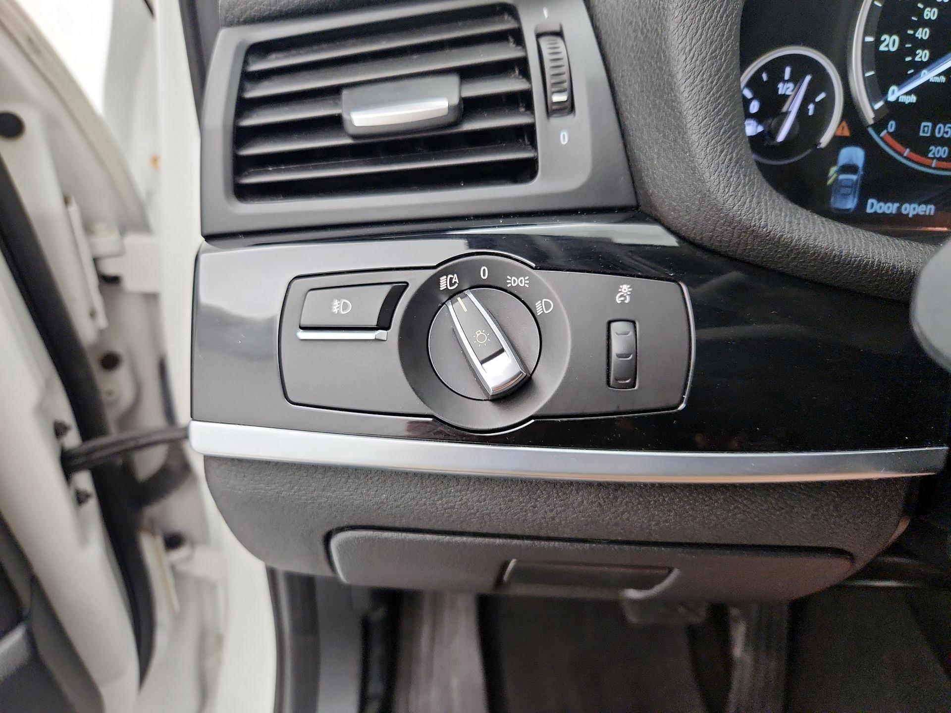 Thumbnail: 2016 BMW X3 - 13