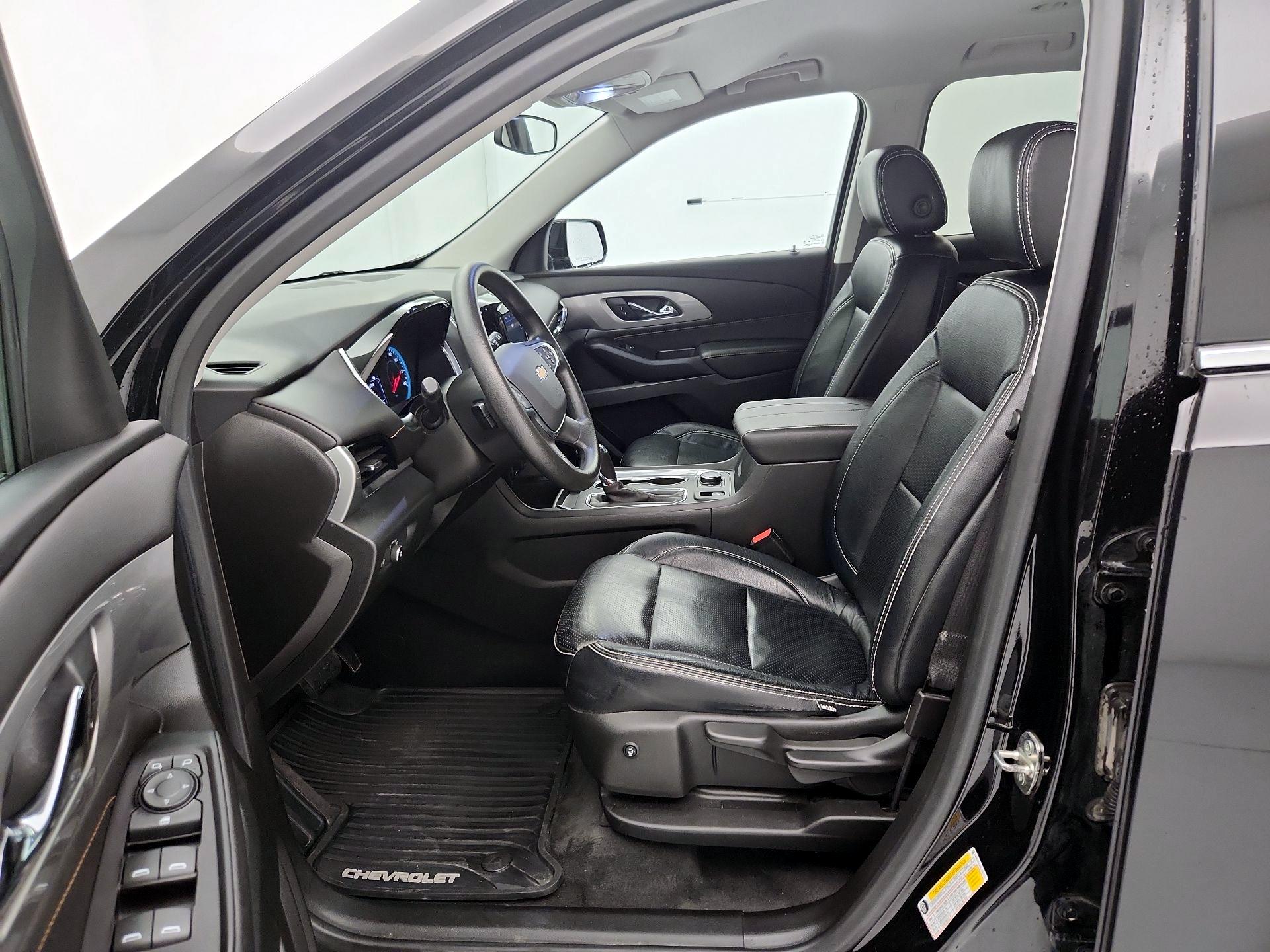Thumbnail: 2020 Chevrolet Traverse - 11
