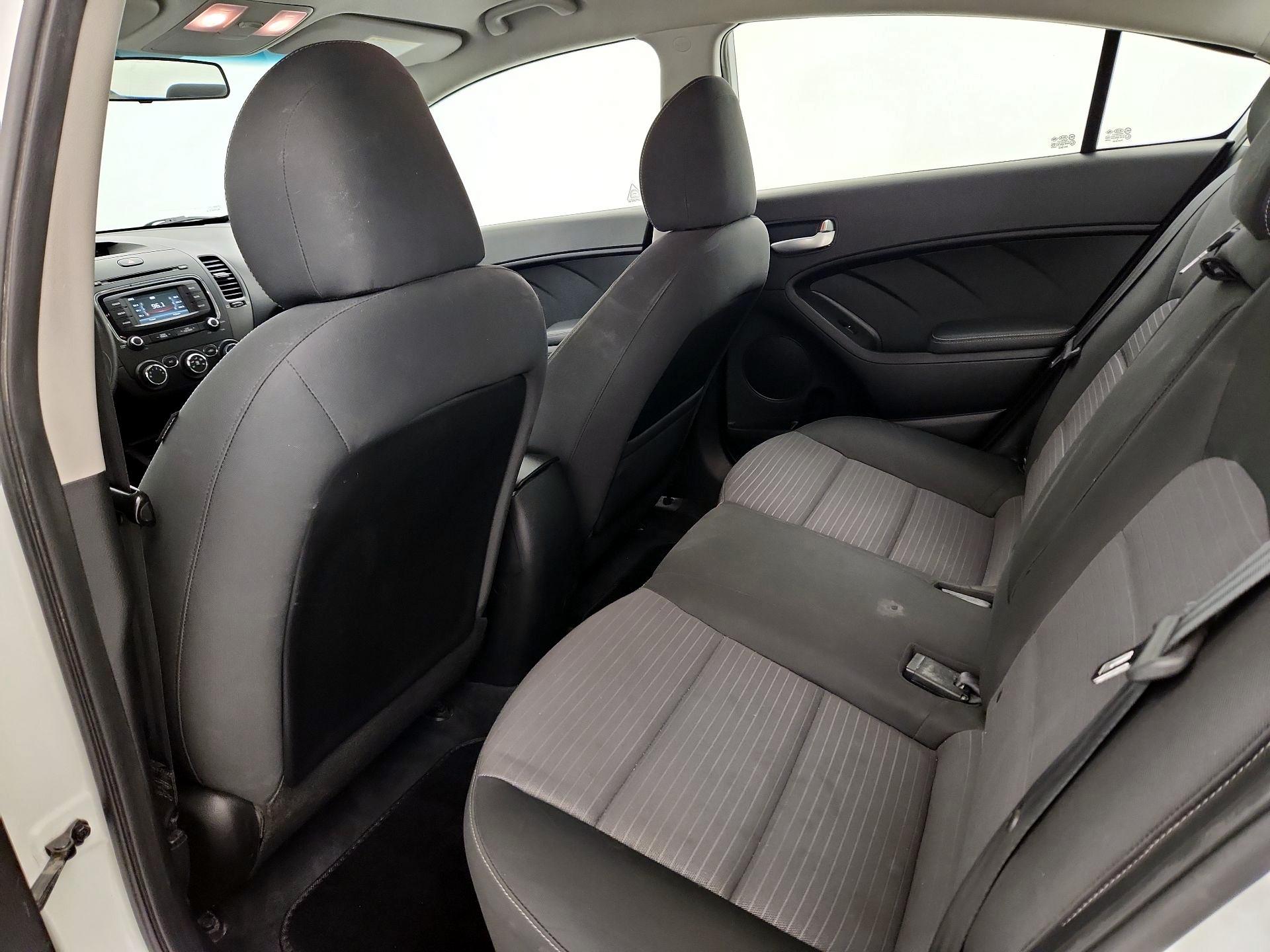 Thumbnail: 2017 Kia Forte - 19
