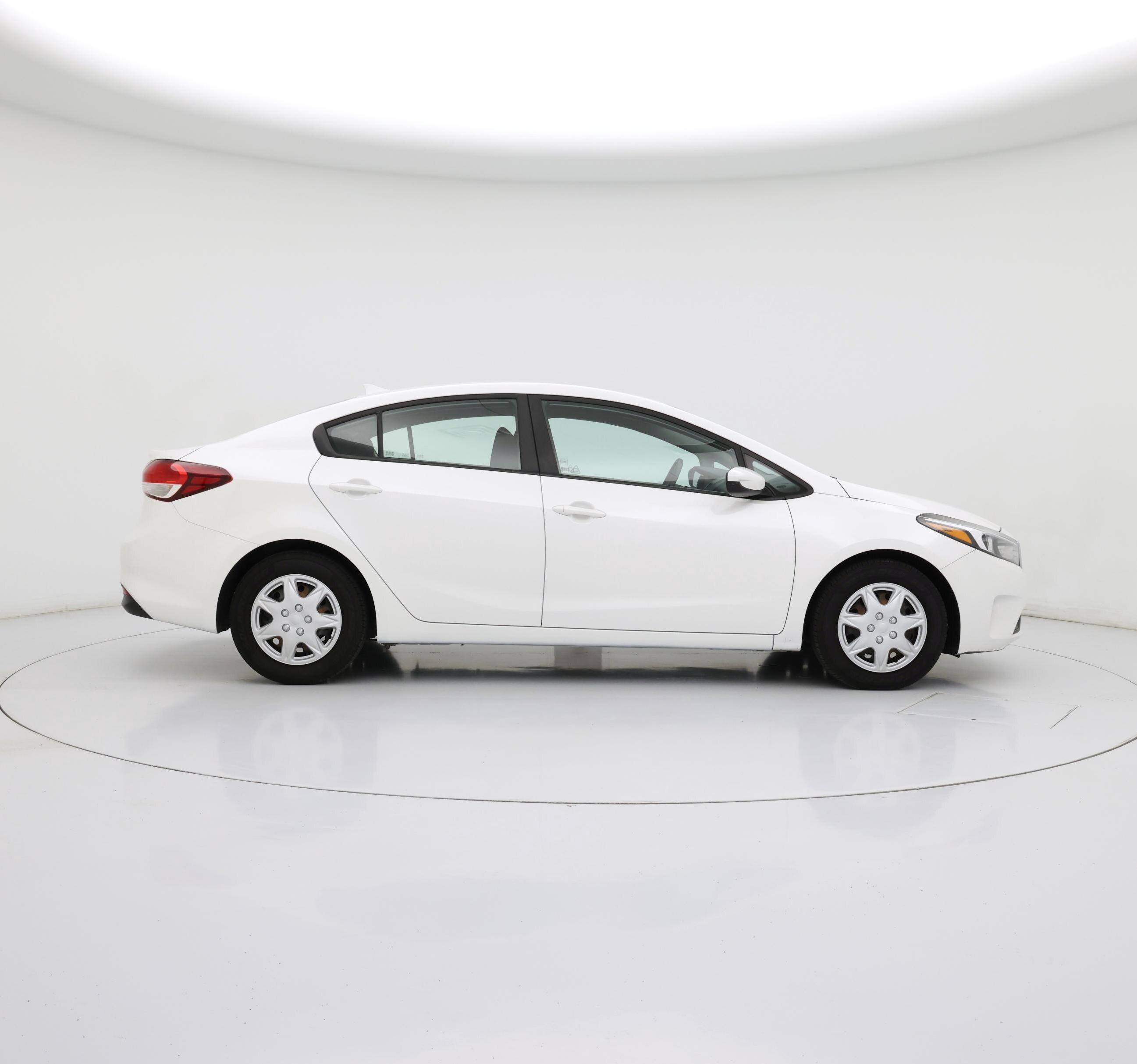 Thumbnail: 2017 Kia Forte - 7
