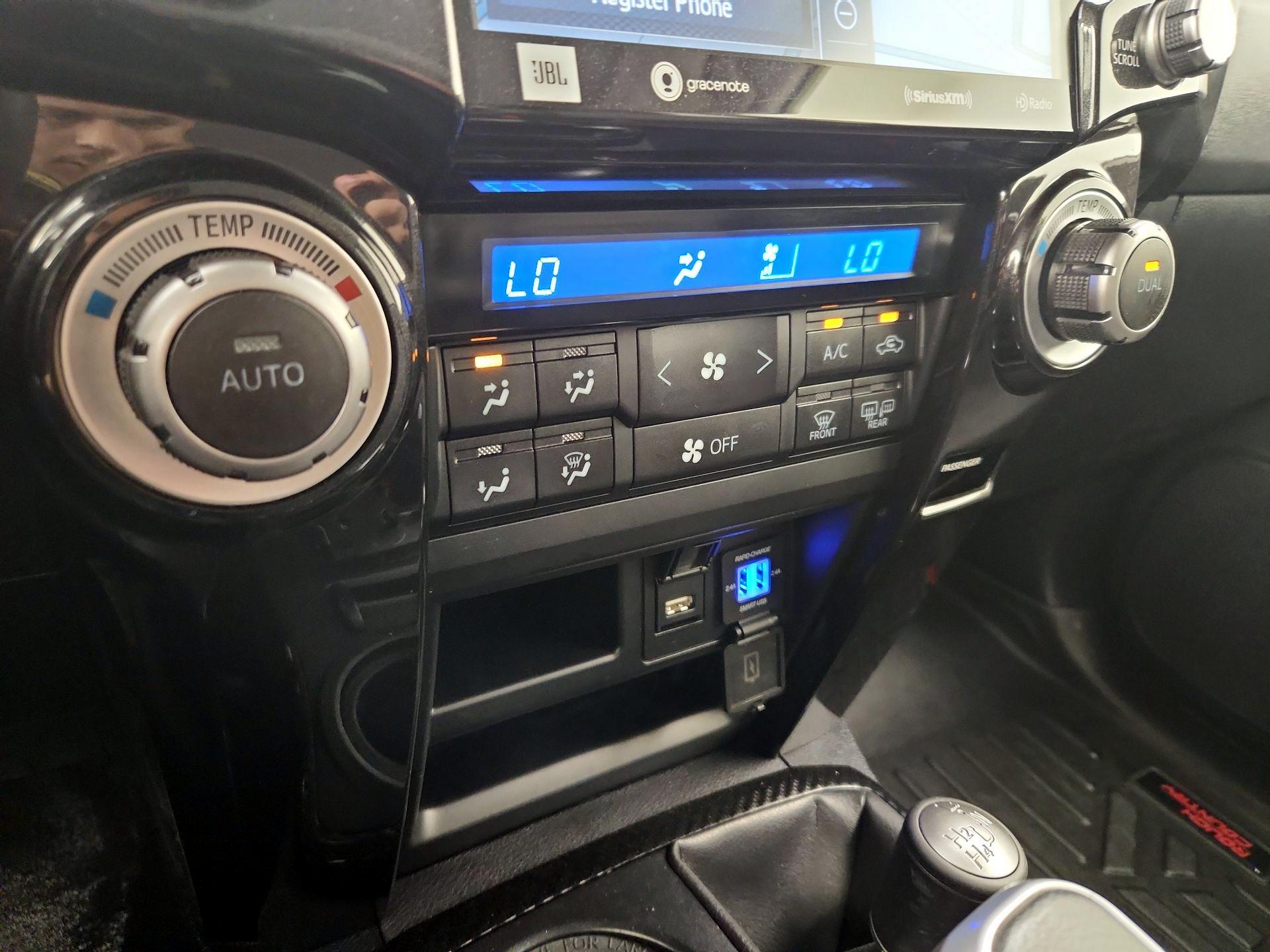 Thumbnail: 2022 Toyota 4Runner - 17